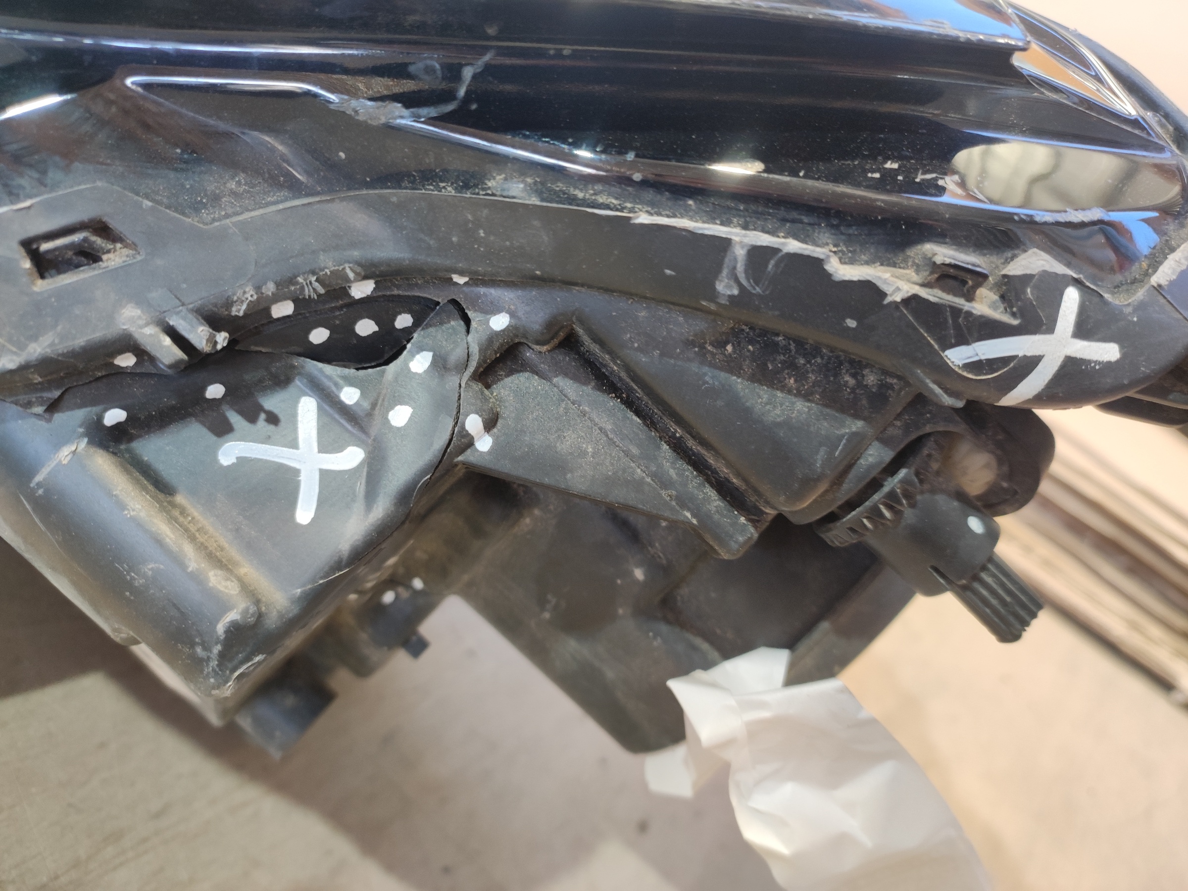 Фара передняя левая Ford EcoSport Restail ксенон