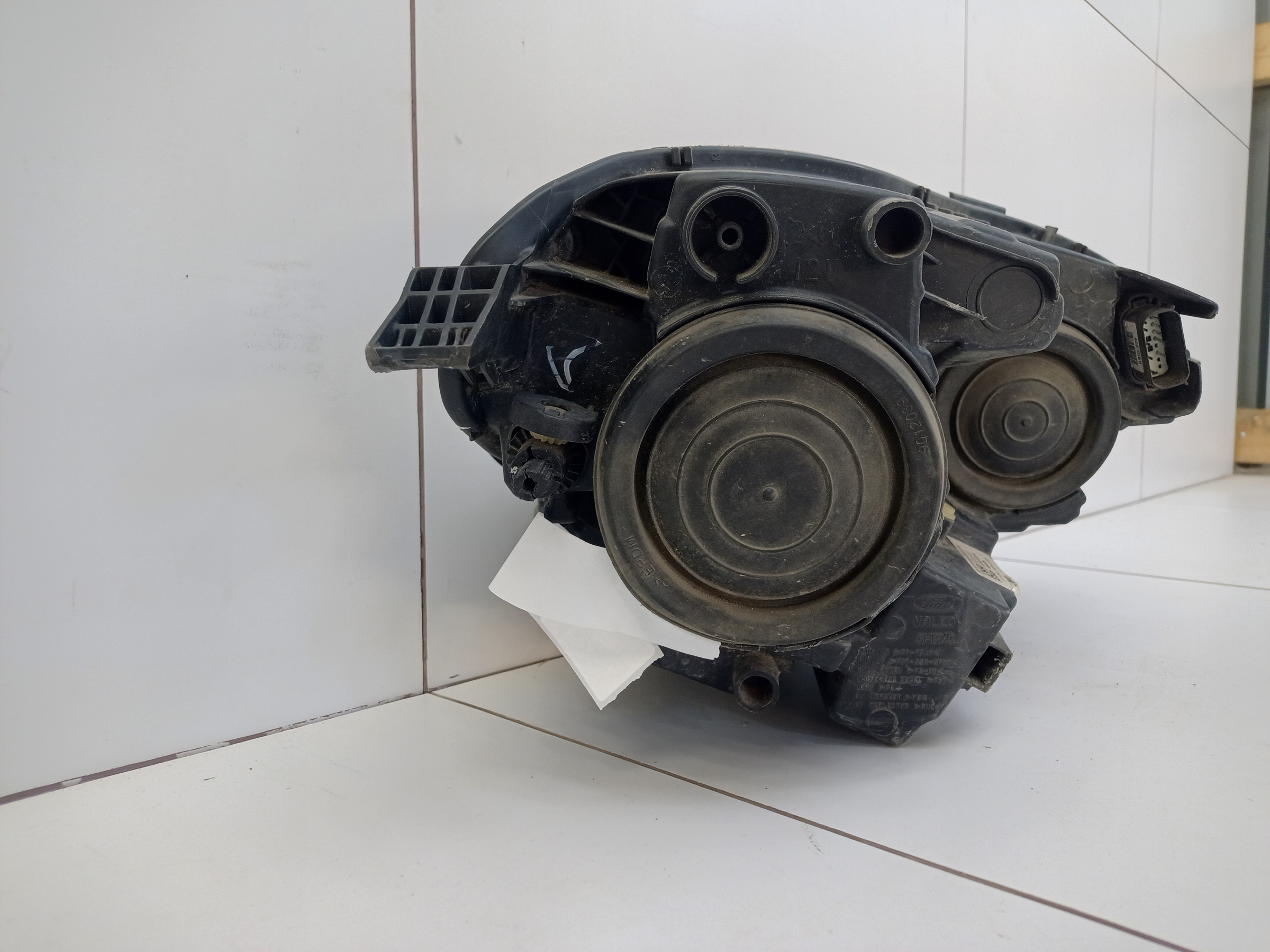 Фара передняя левая Ford EcoSport Restail ксенон