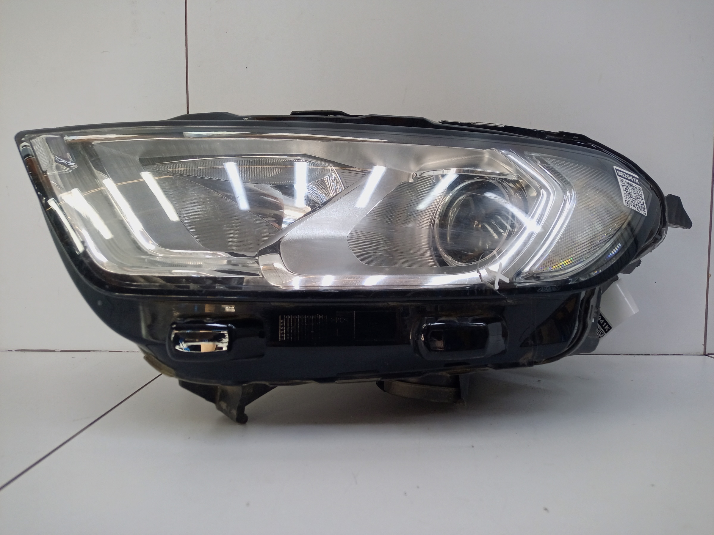 Фара передняя левая Ford EcoSport Restail ксенон