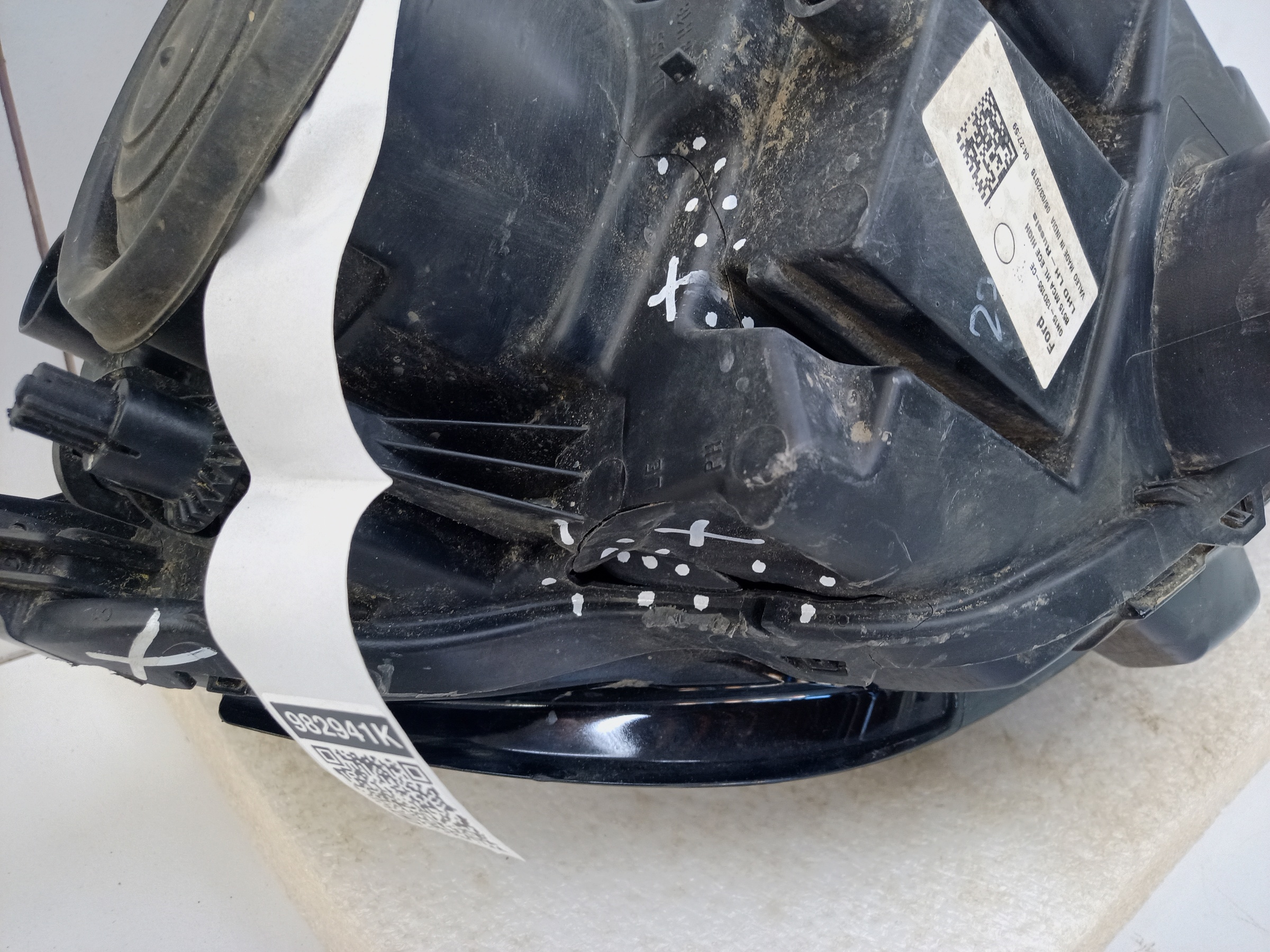 Фара передняя левая Ford EcoSport Restail ксенон