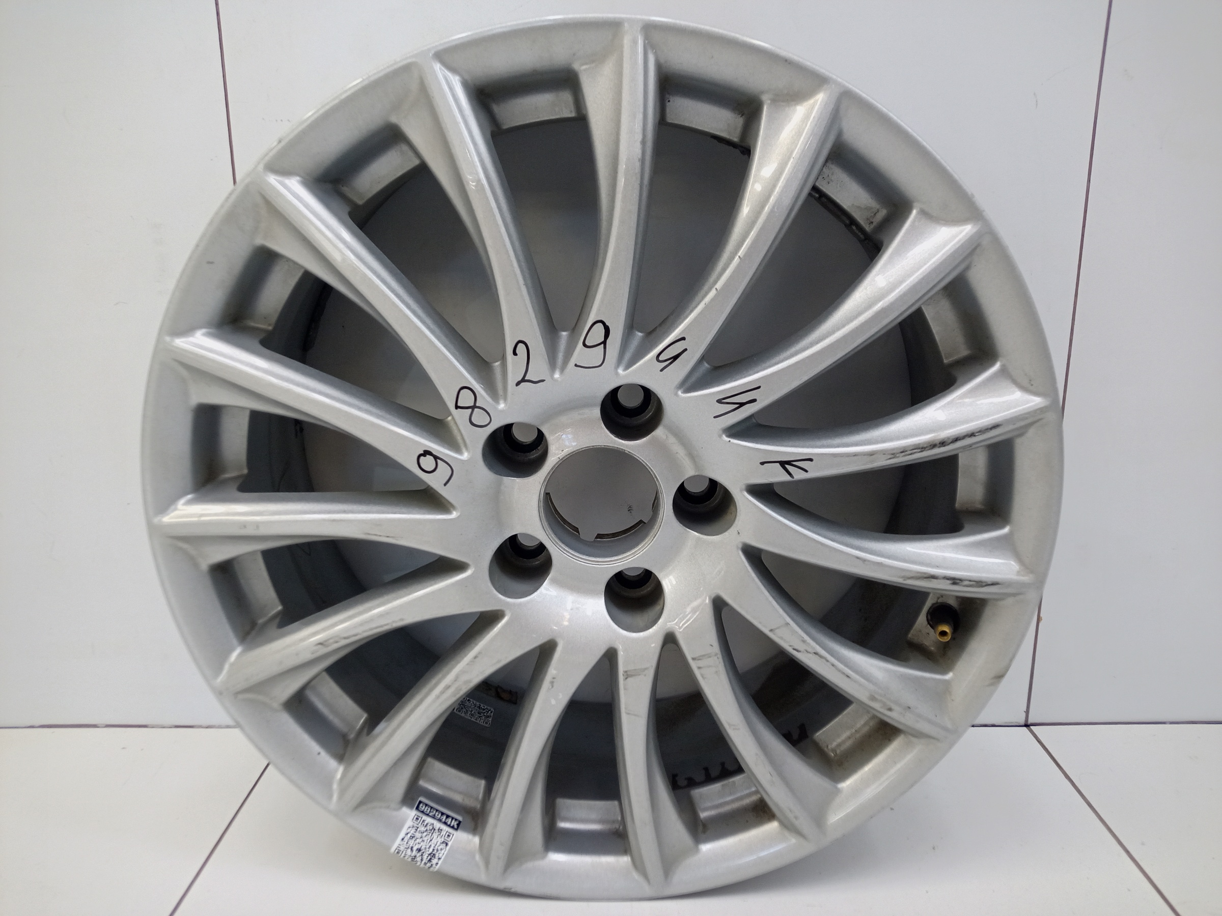Диск колеса литой Haval Jolion R18 серебристый