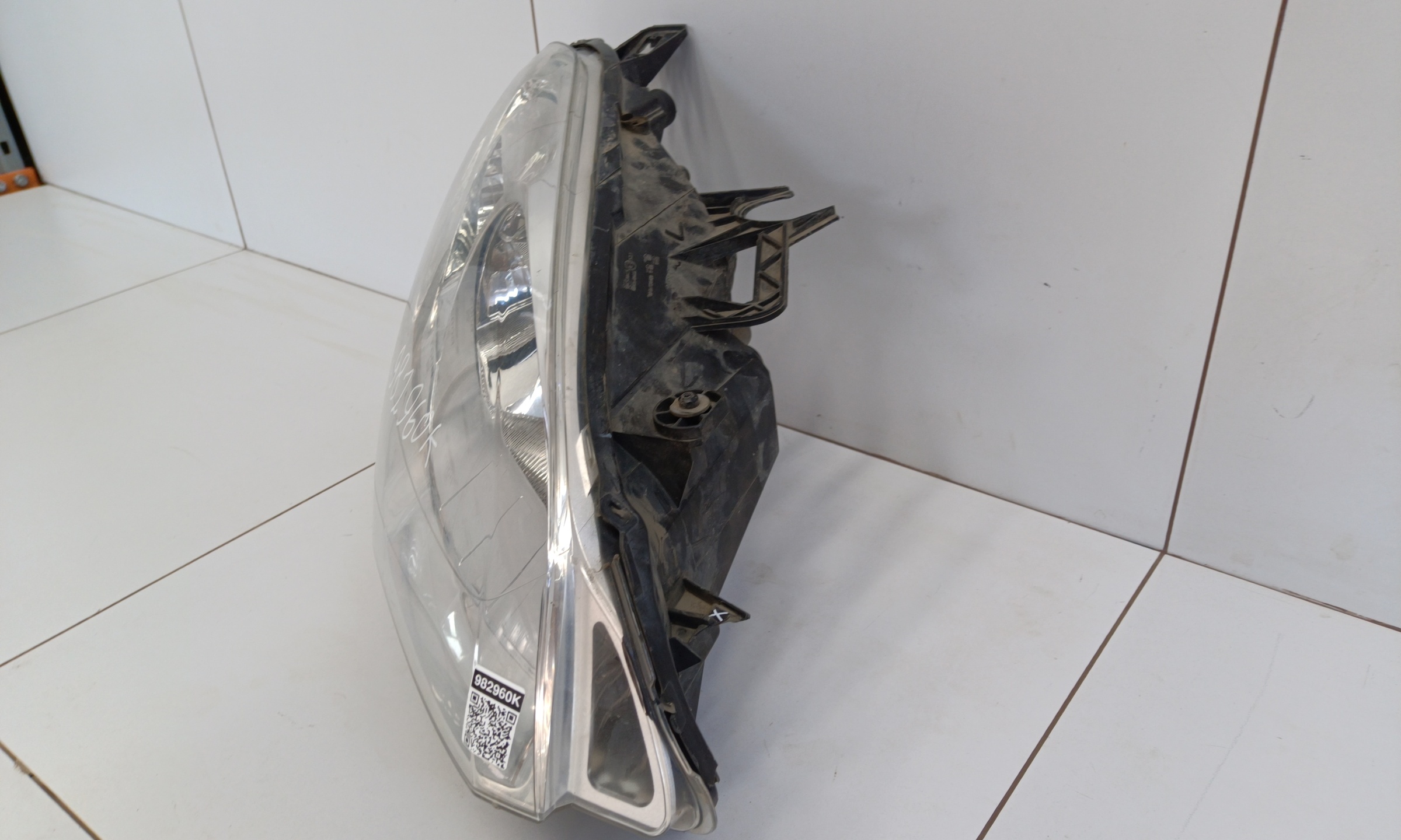 Фара передняя правая Citroen Berlingo 2 галоген