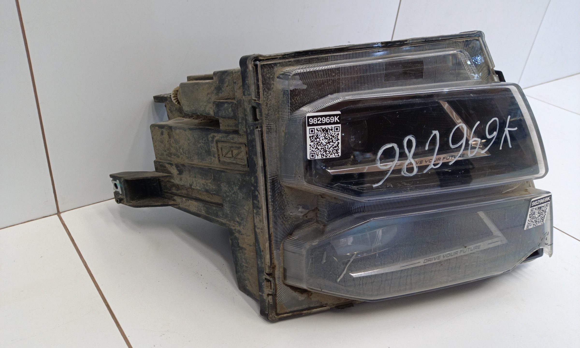 Фара передняя правая Jetour Dashing LED
