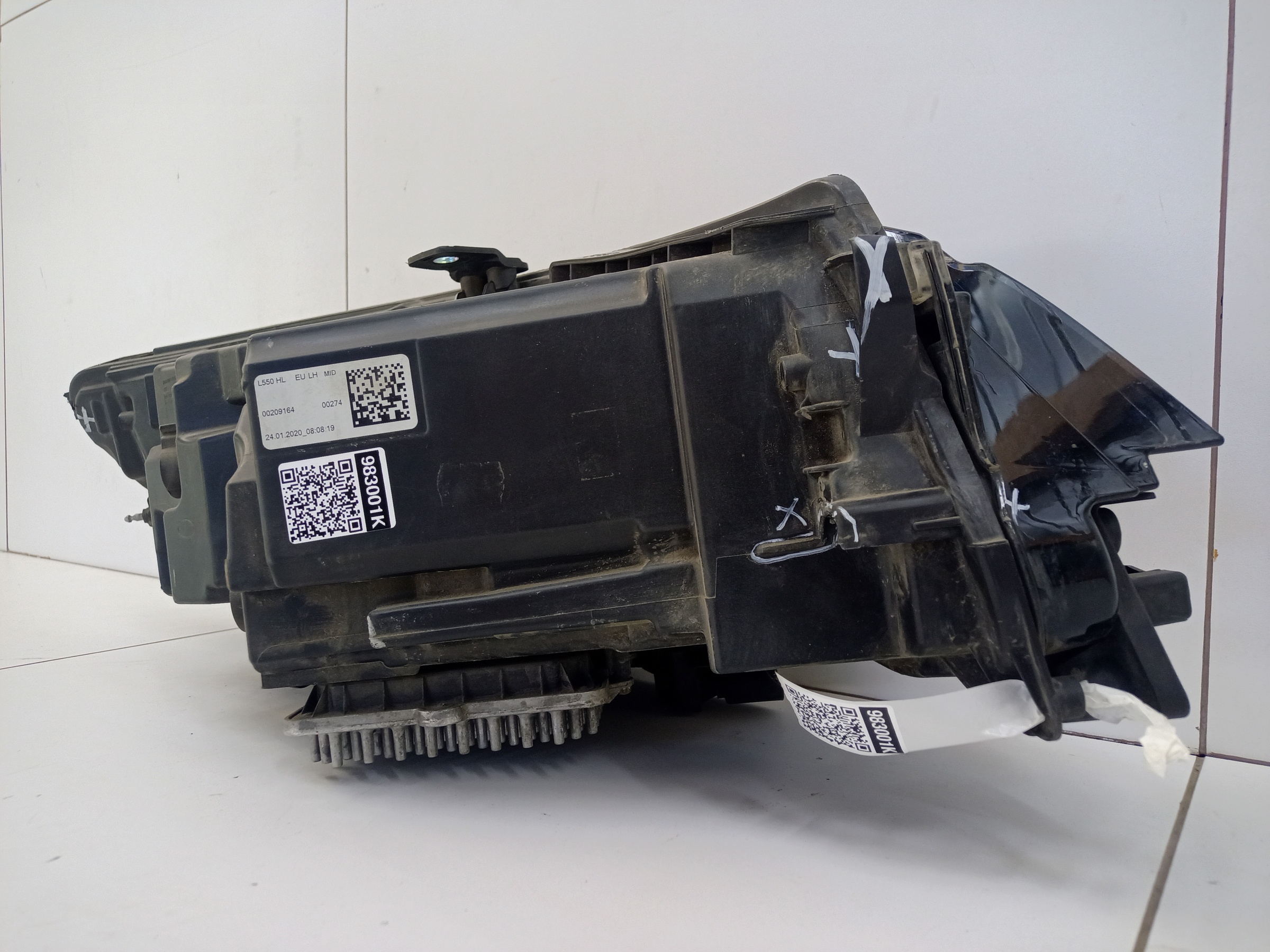 Фара передняя левая Land Rover Discovery Sport Restail LED