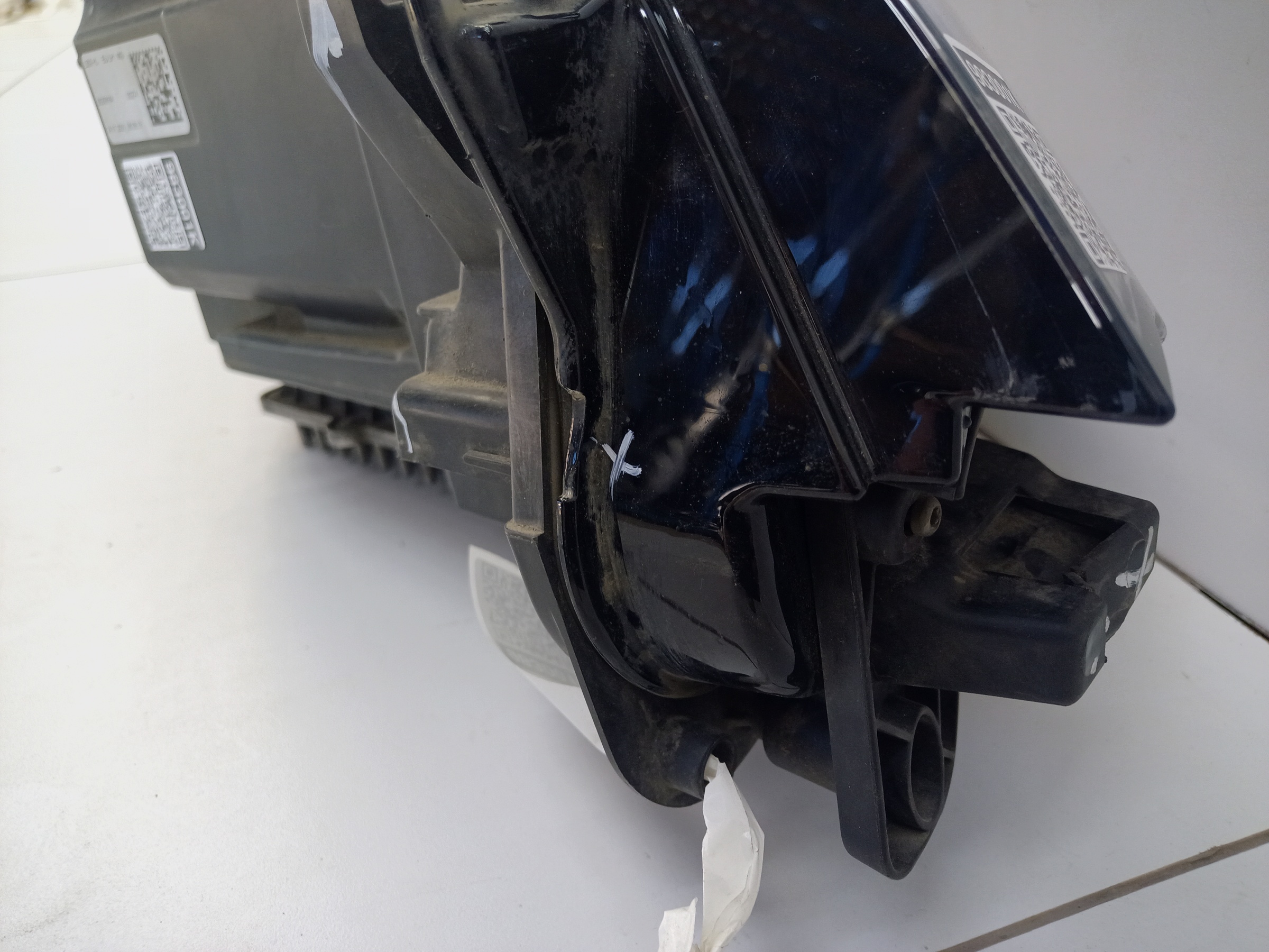 Фара передняя левая Land Rover Discovery Sport Restail LED