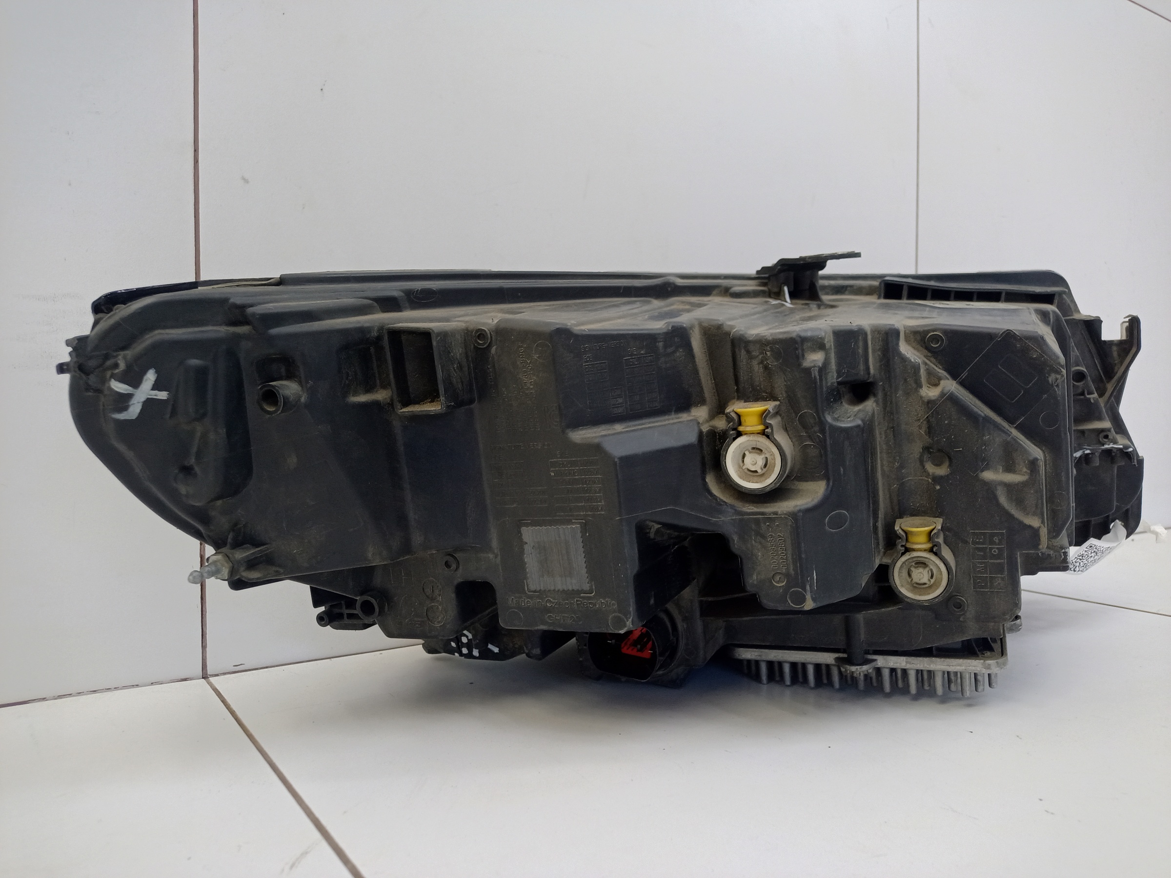 Фара передняя левая Land Rover Discovery Sport Restail LED