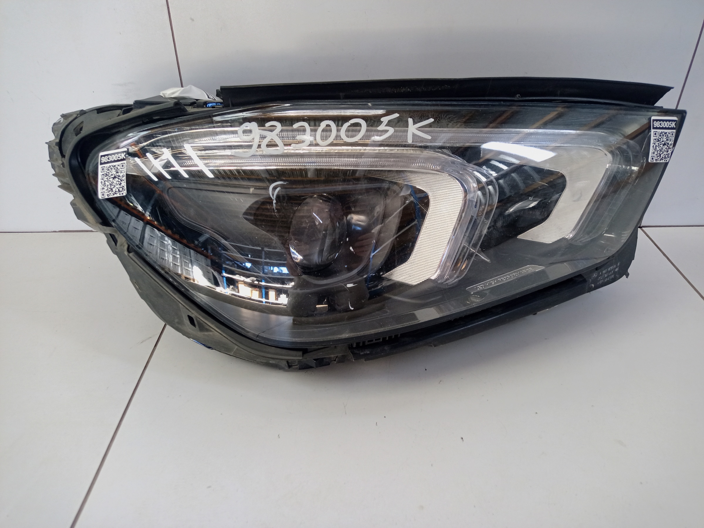 Фара передняя правая Mercedes-benz GLE-klasse V167 LED