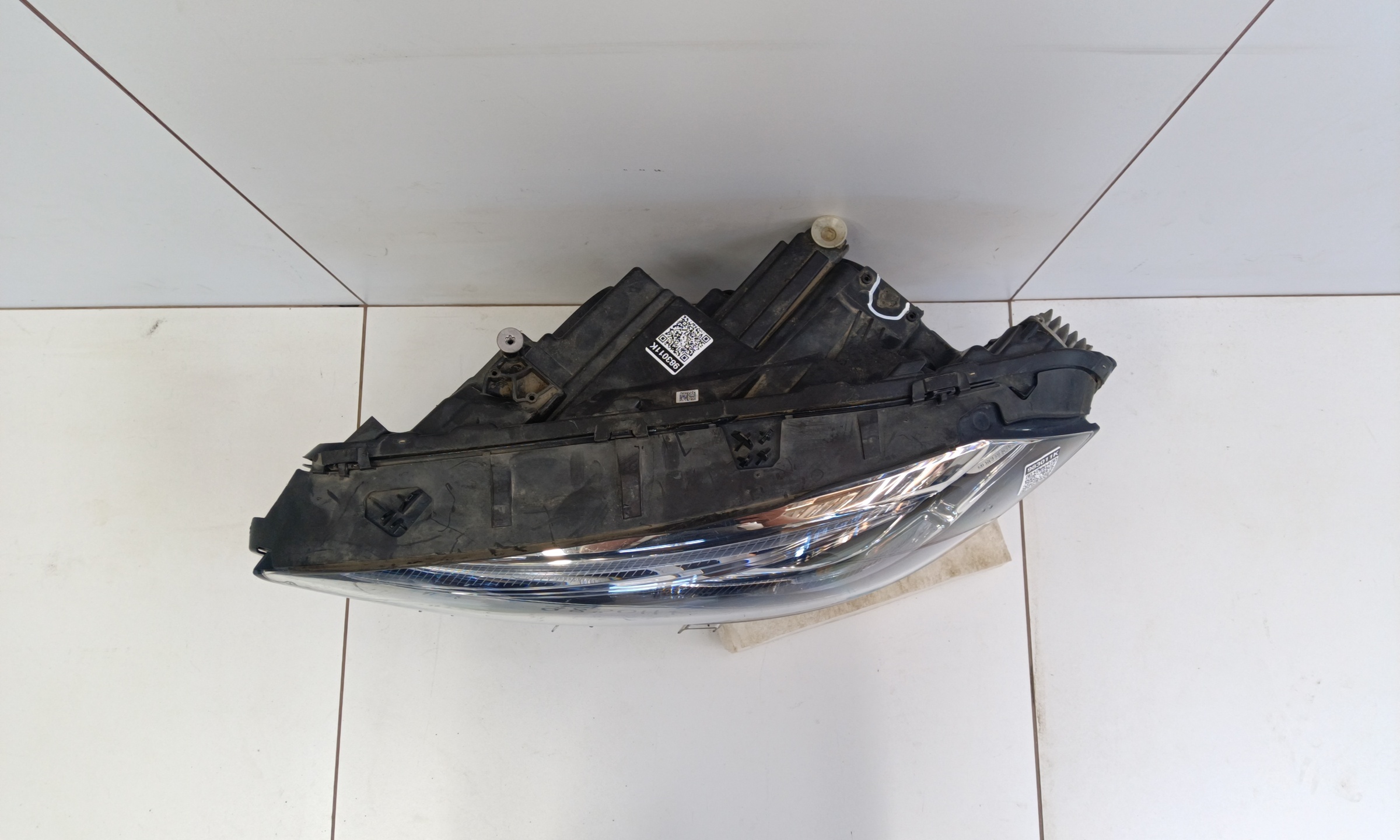 Фара передняя левая Mercedes-Benz GLA-Klasse H247 LED