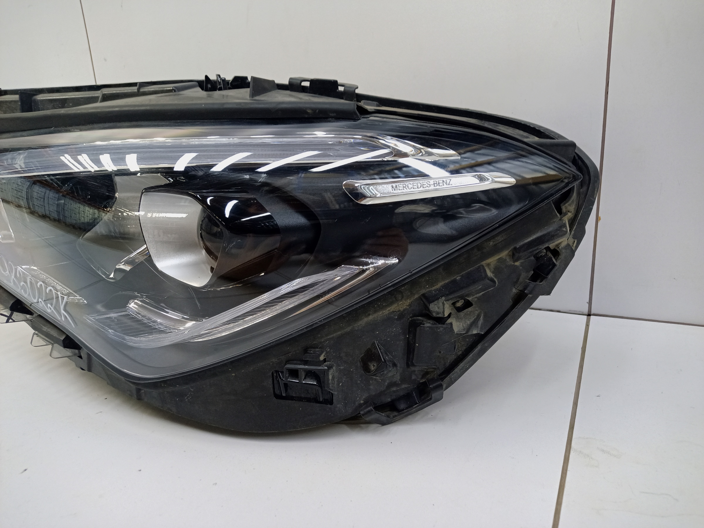 Фара передняя левая Mercedes Benz CLA-klasse C118 LED