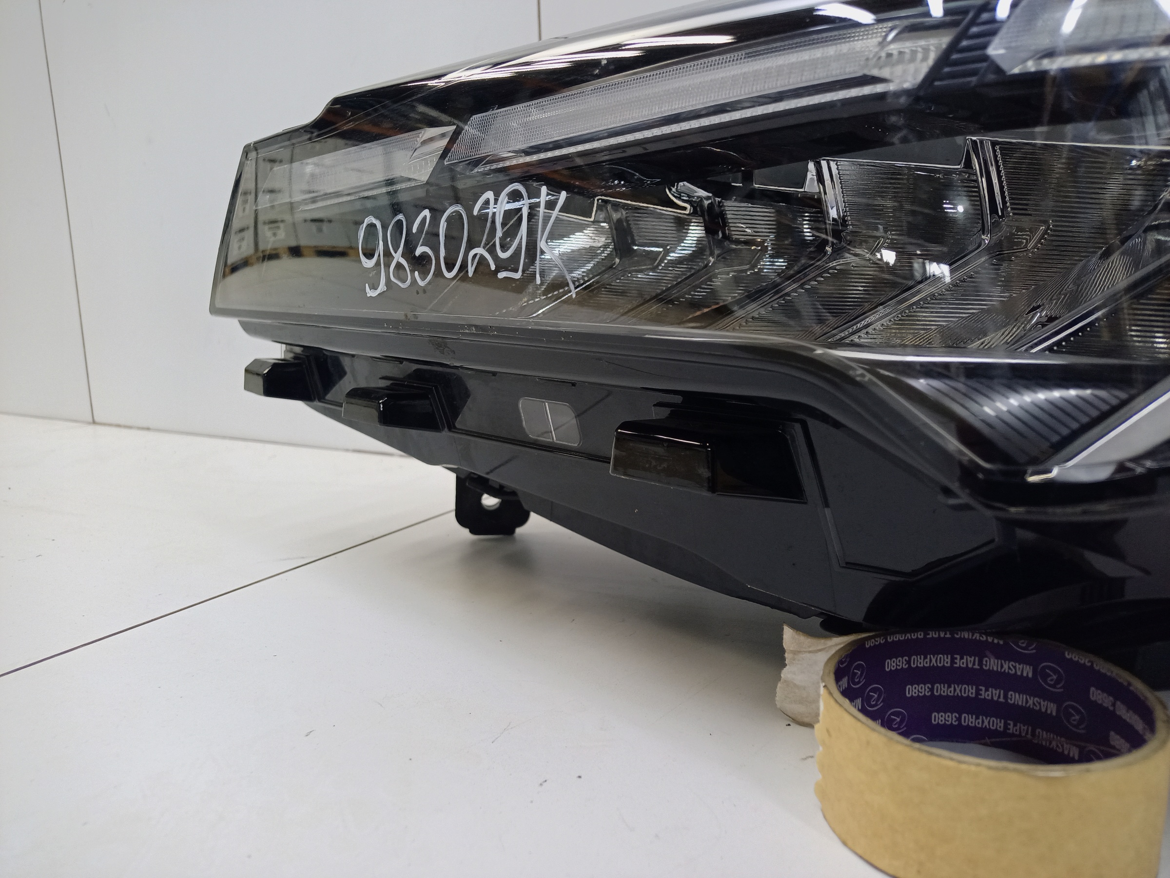 Фара передняя левая Geely Coolray Restail LED