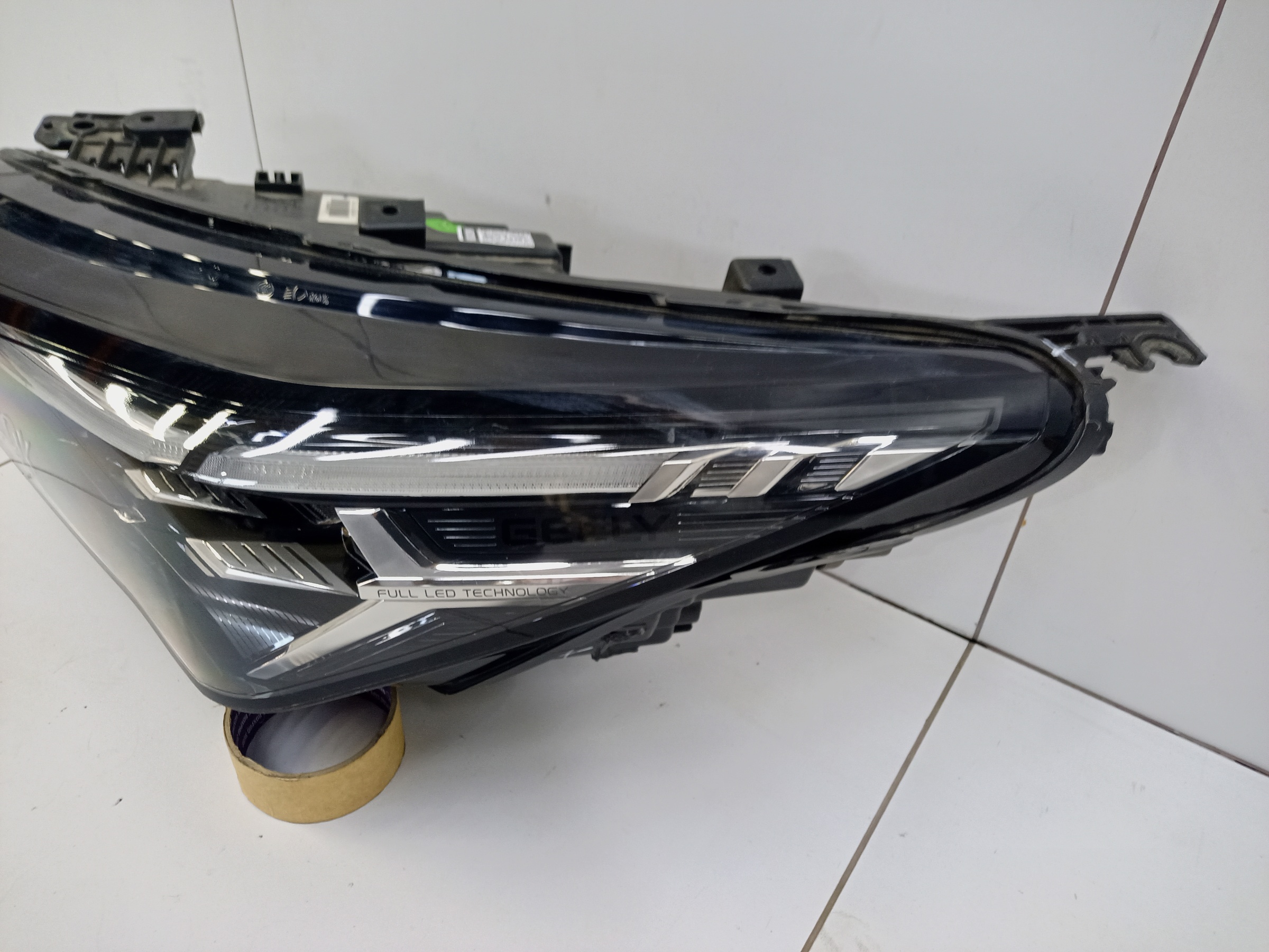 Фара передняя левая Geely Coolray Restail LED