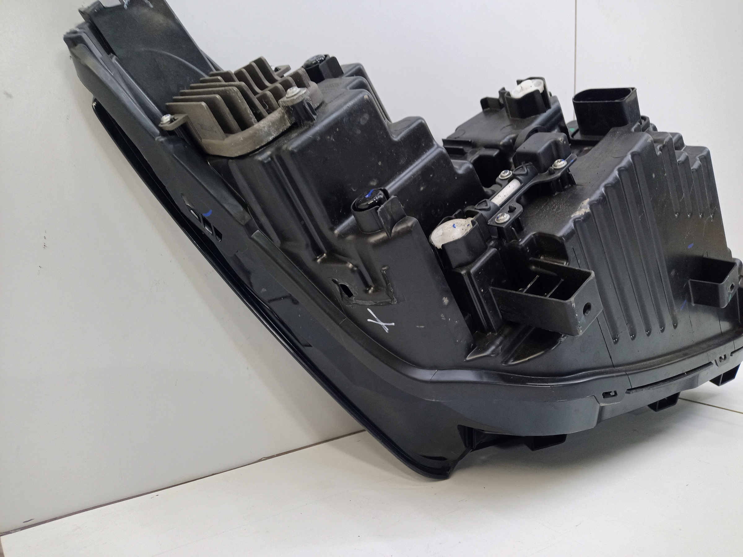 Фара передняя левая Geely Coolray Restail LED