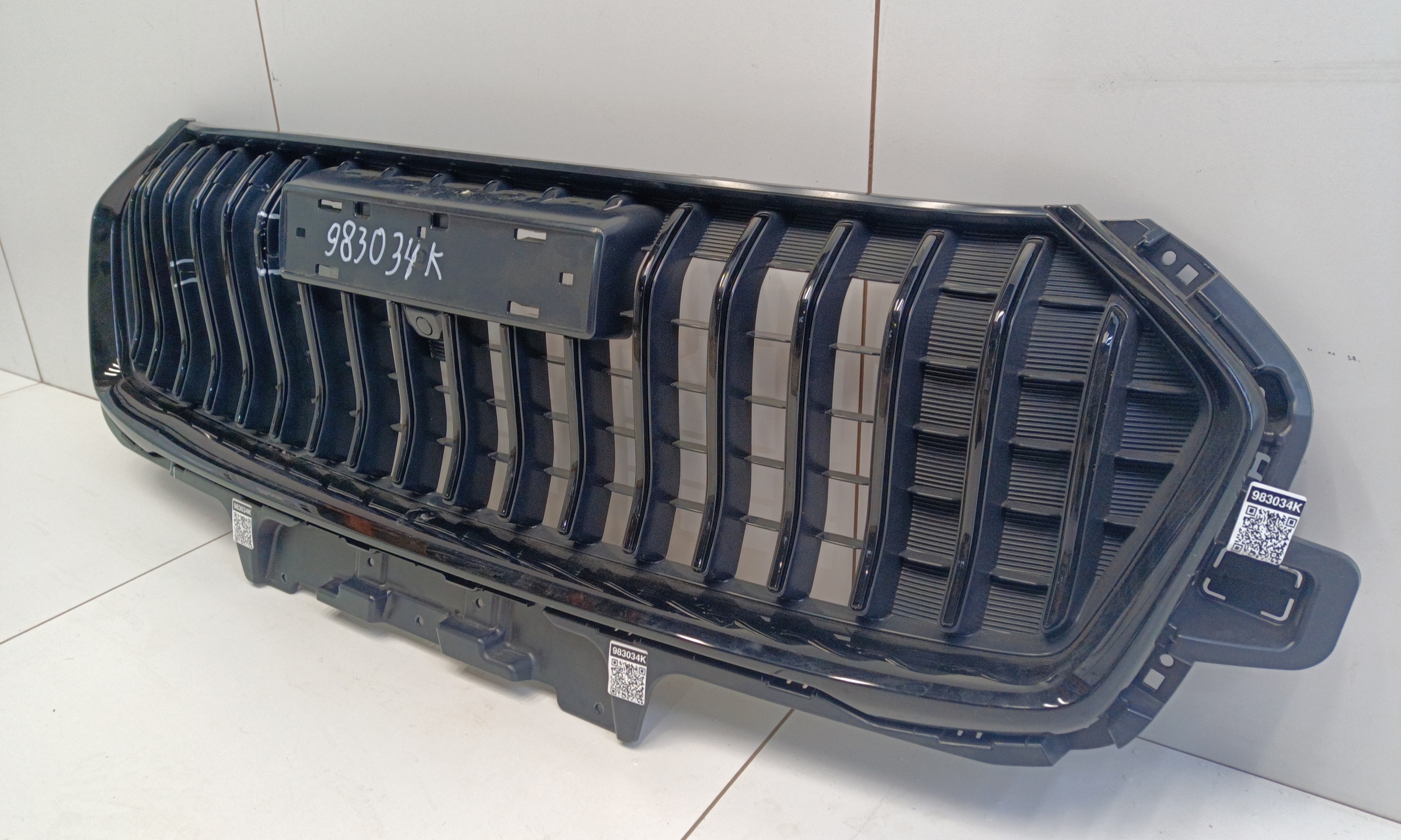 Решетка радиатора Haval Jolion Restail под камеру