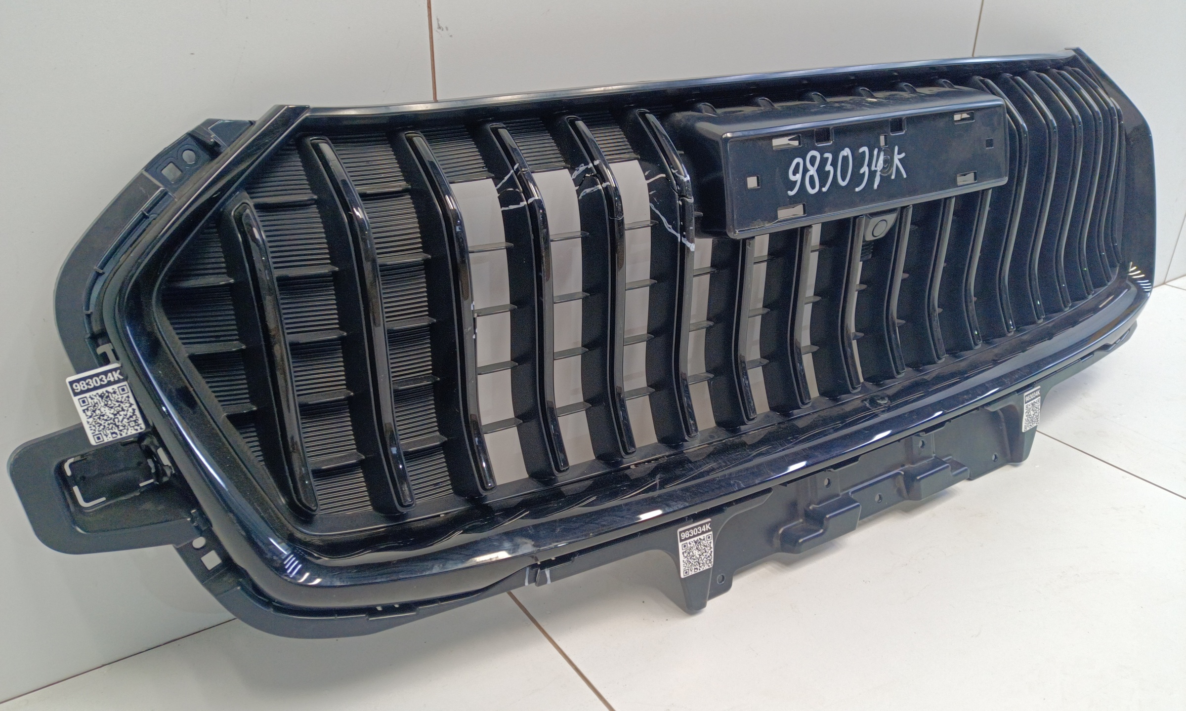 Решетка радиатора Haval Jolion Restail под камеру