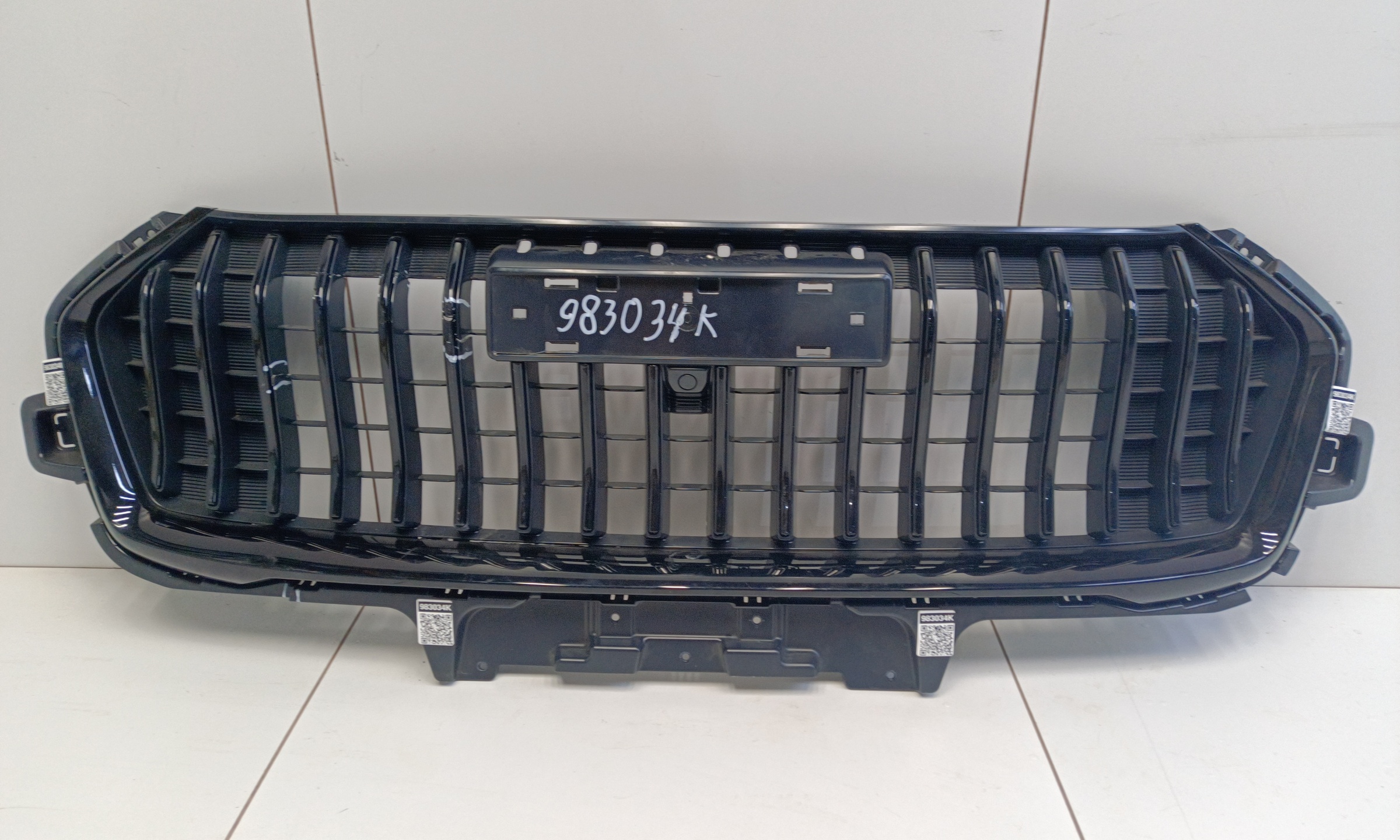 Решетка радиатора Haval Jolion Restail под камеру