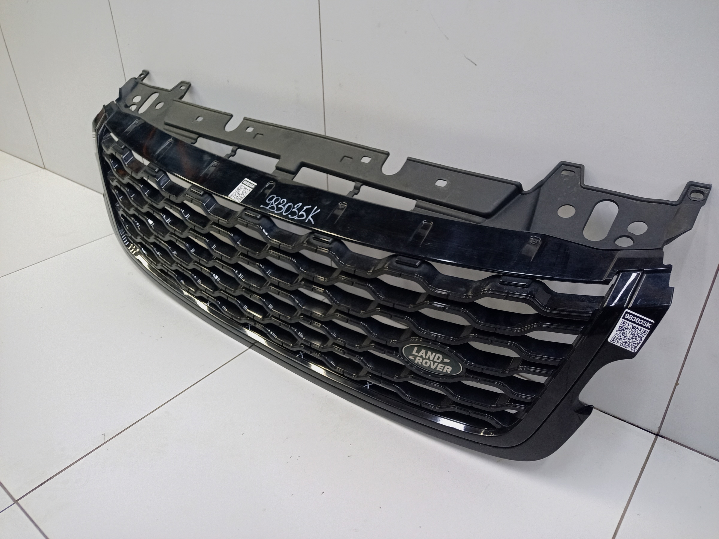 Решётка радиатора Land Rover Range Rover Velar черная