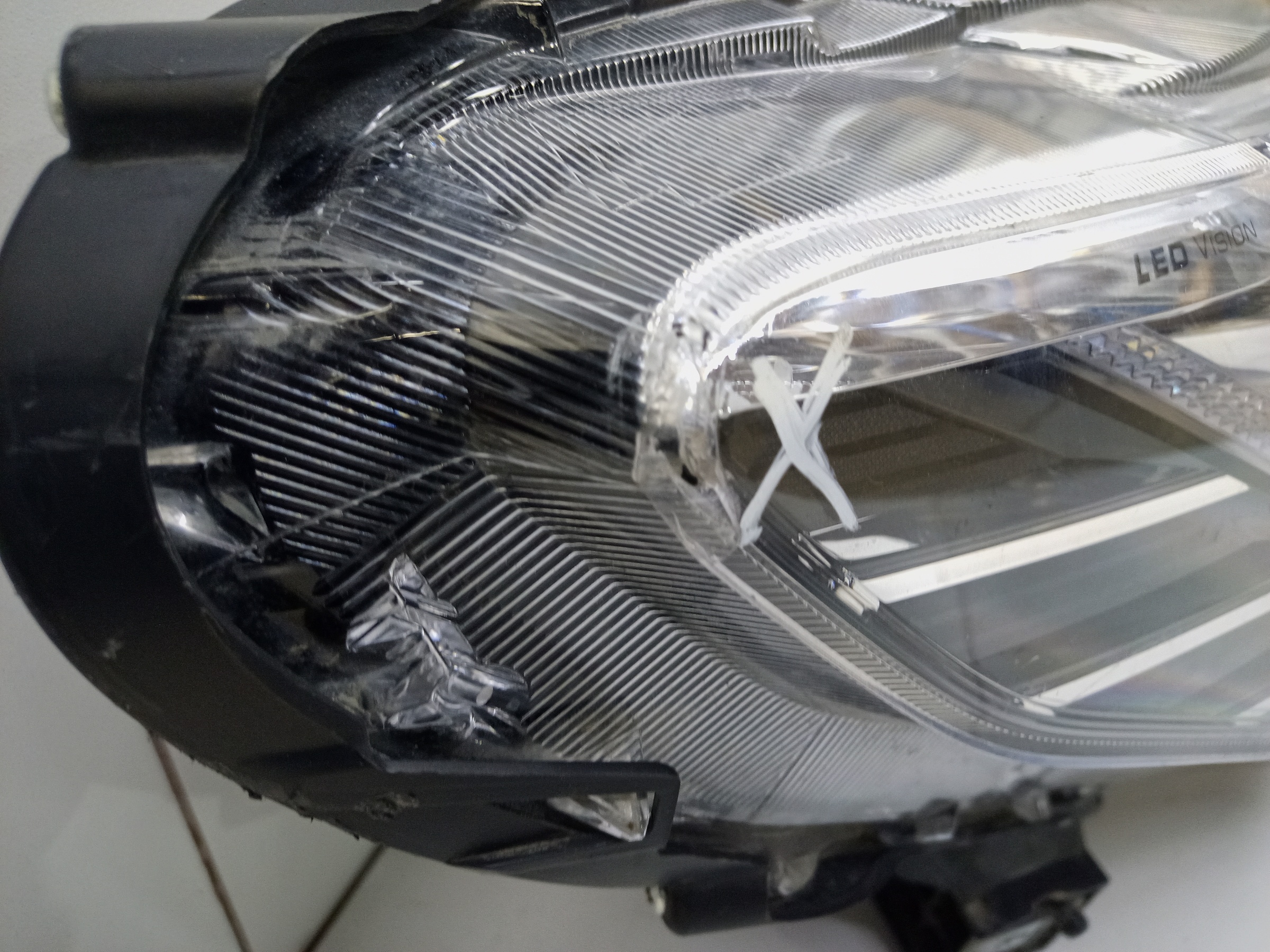Фара передняя правая Haval Jolion LED