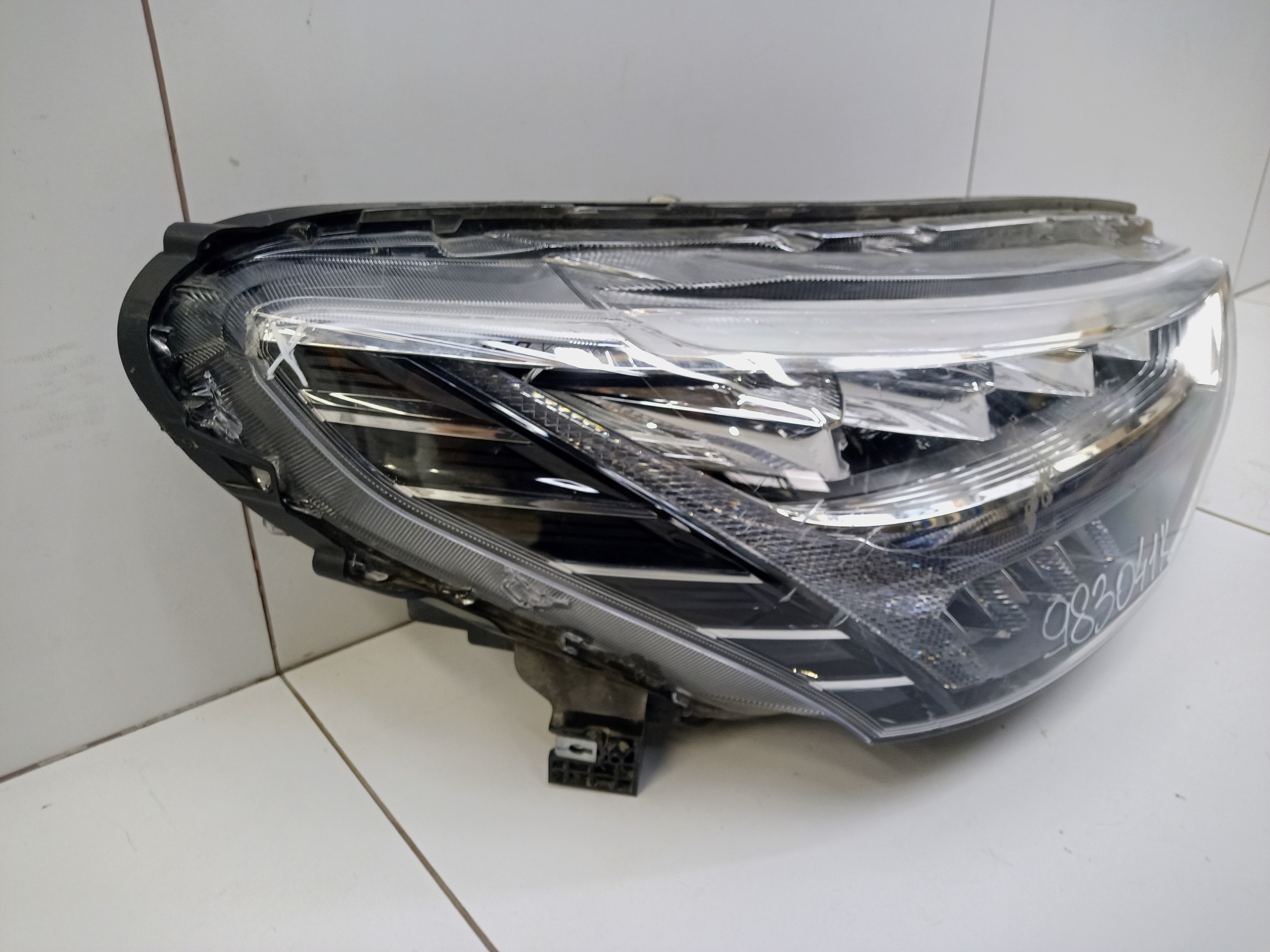 Фара передняя правая Haval Jolion LED
