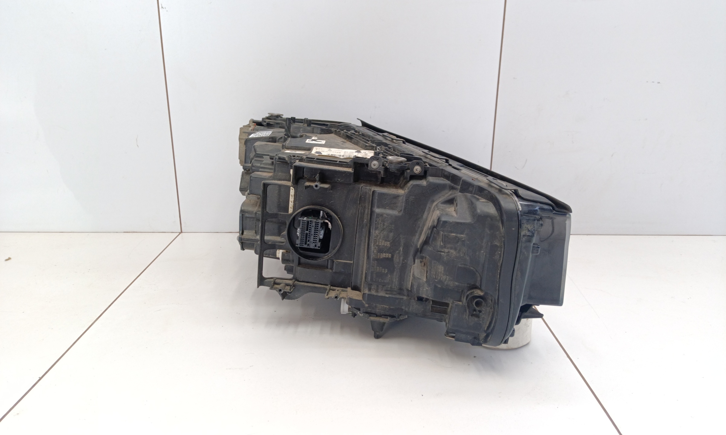 Фара передняя левая BMW 5er G30 Restail LED