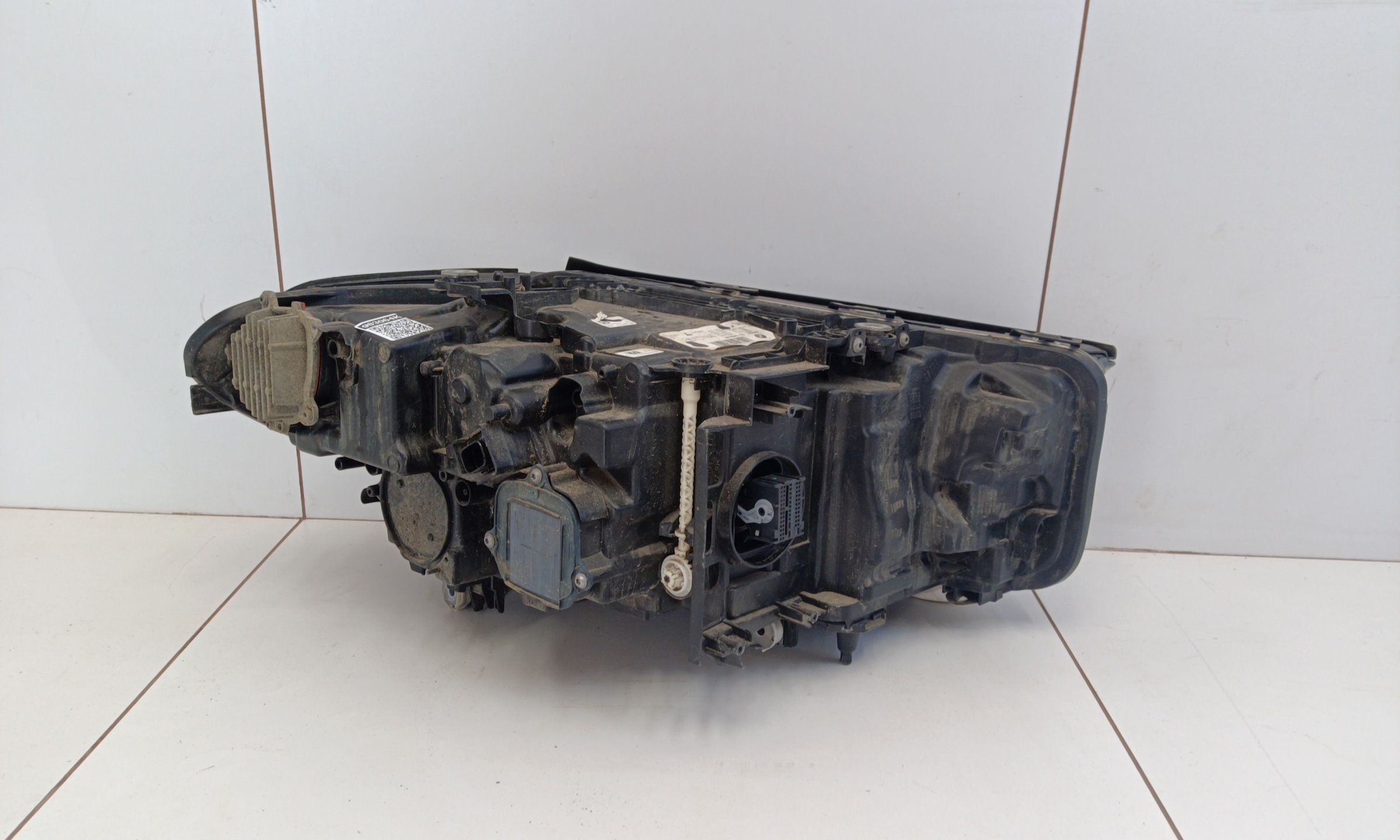 Фара передняя левая BMW 5er G30 Restail LED