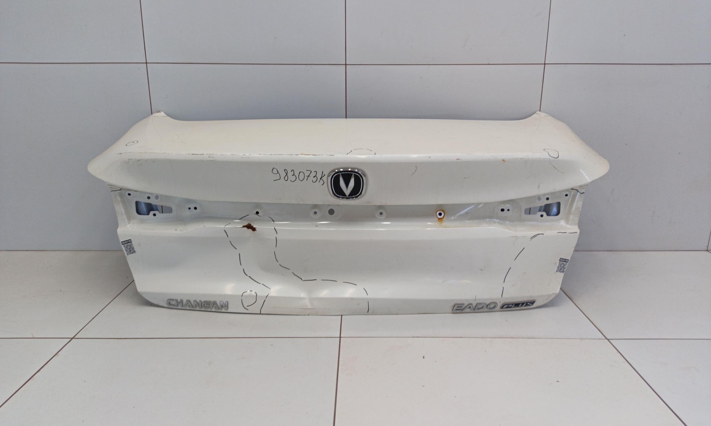 Крышка багажника Changan Eado Plus 1