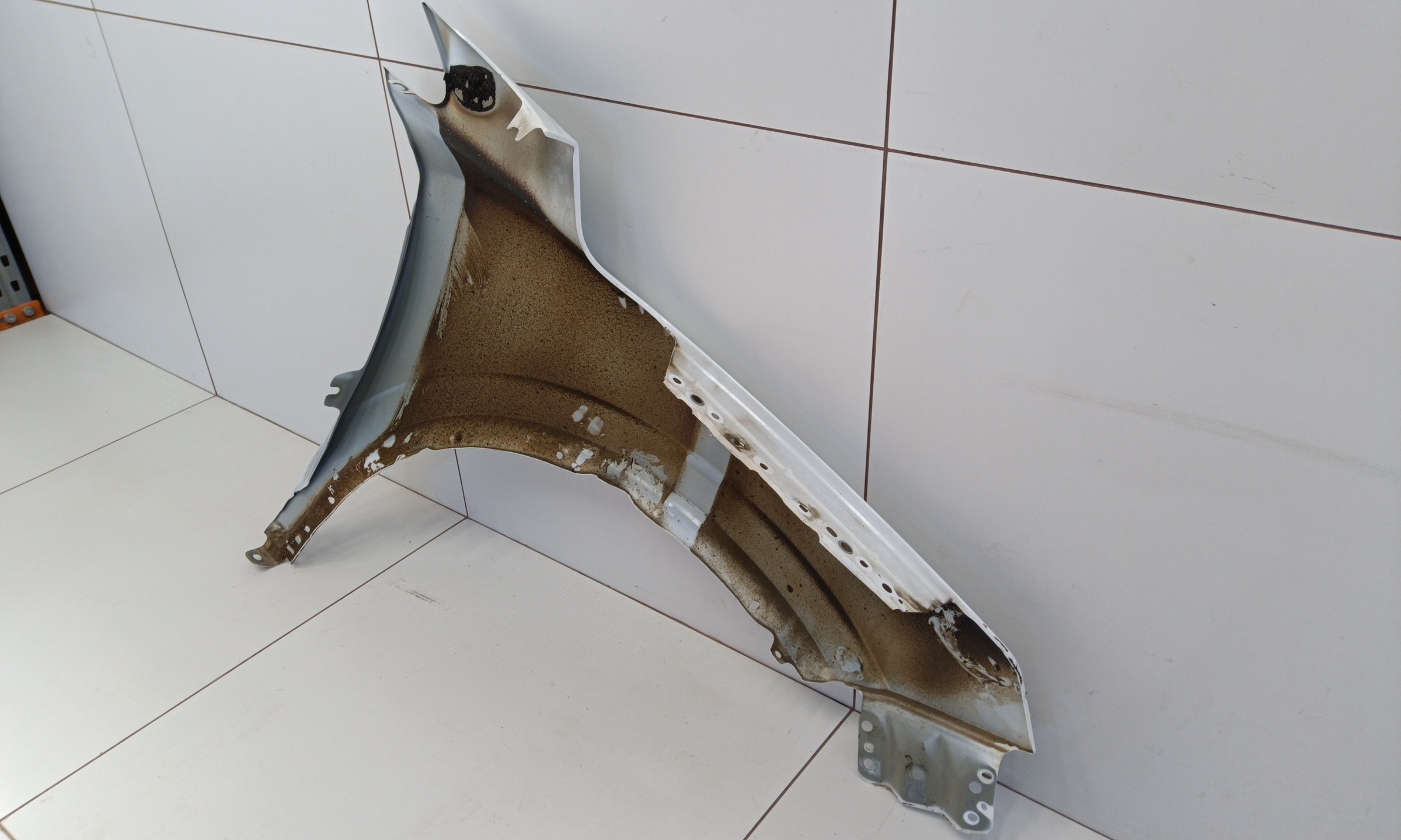 Крыло переднее левое Geely Coolray