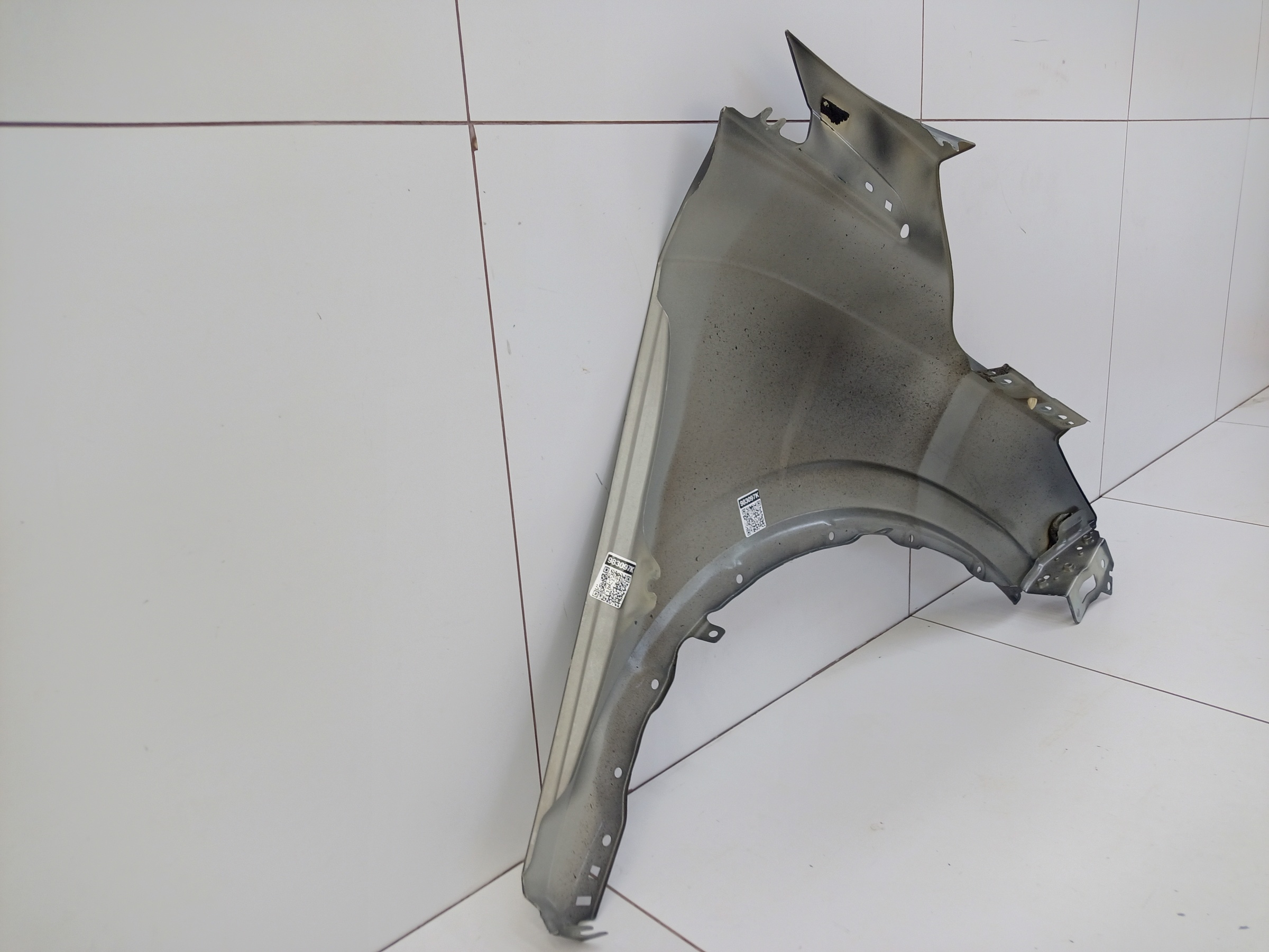 Крыло переднее левое Geely Coolray Restail