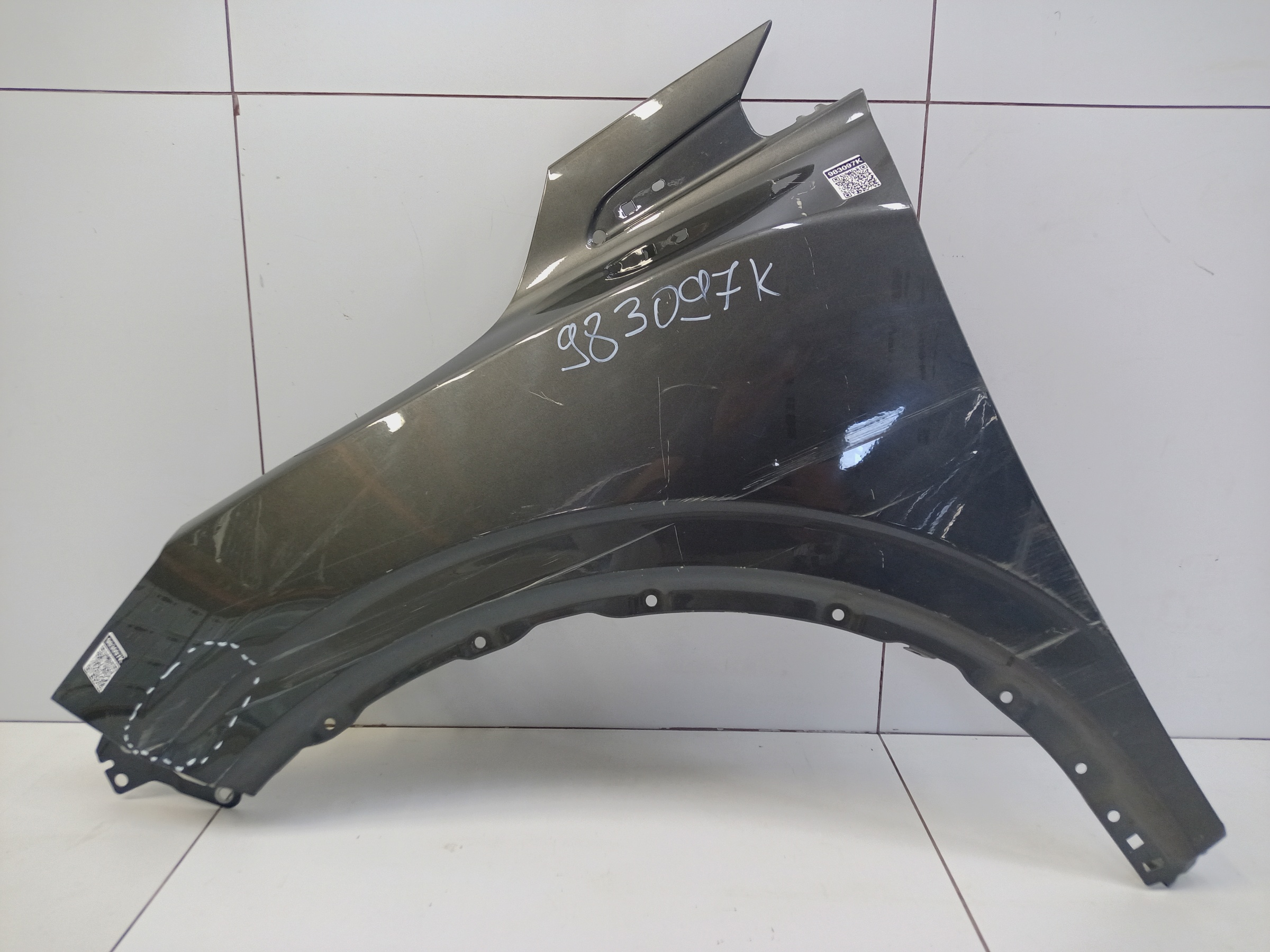 Крыло переднее левое Geely Coolray Restail