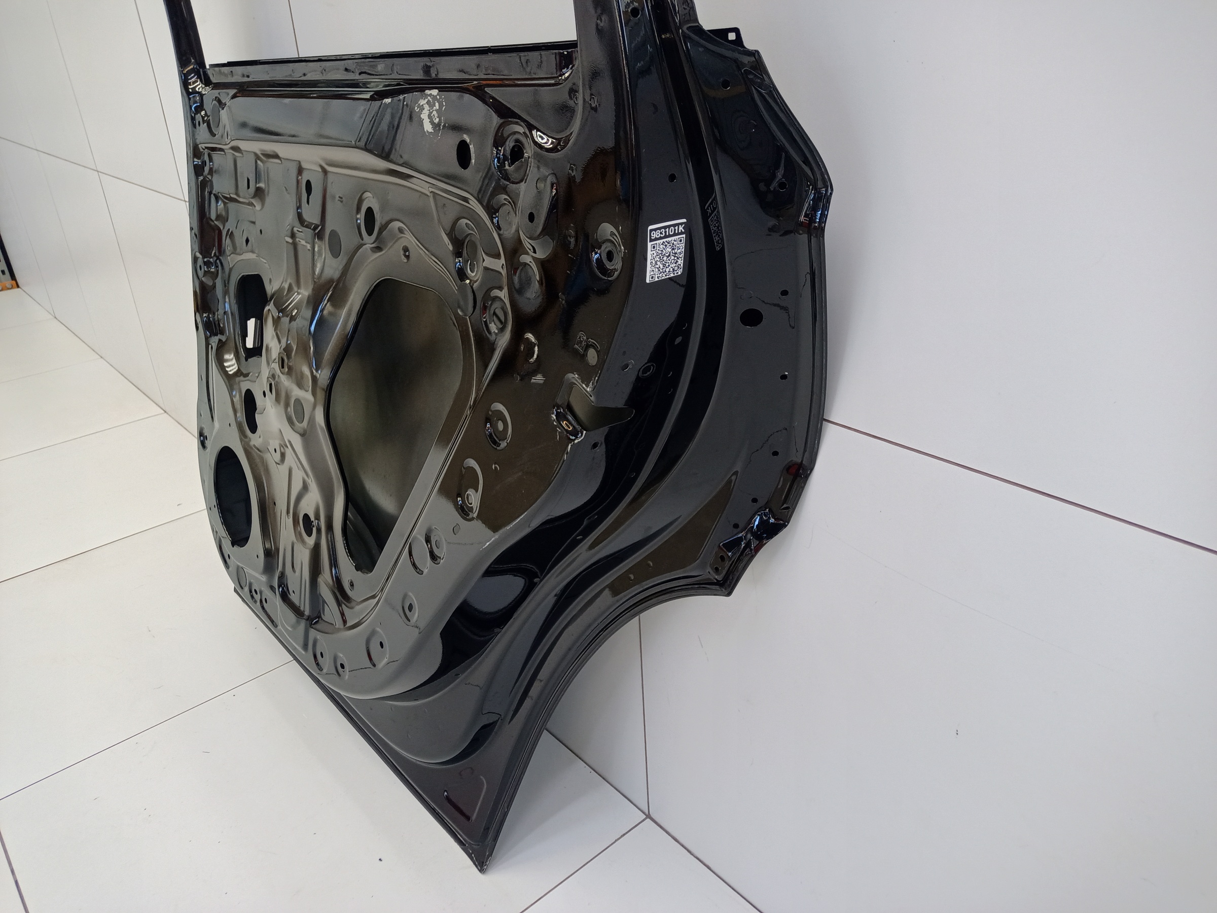 Дверь задняя правая Geely Monjaro