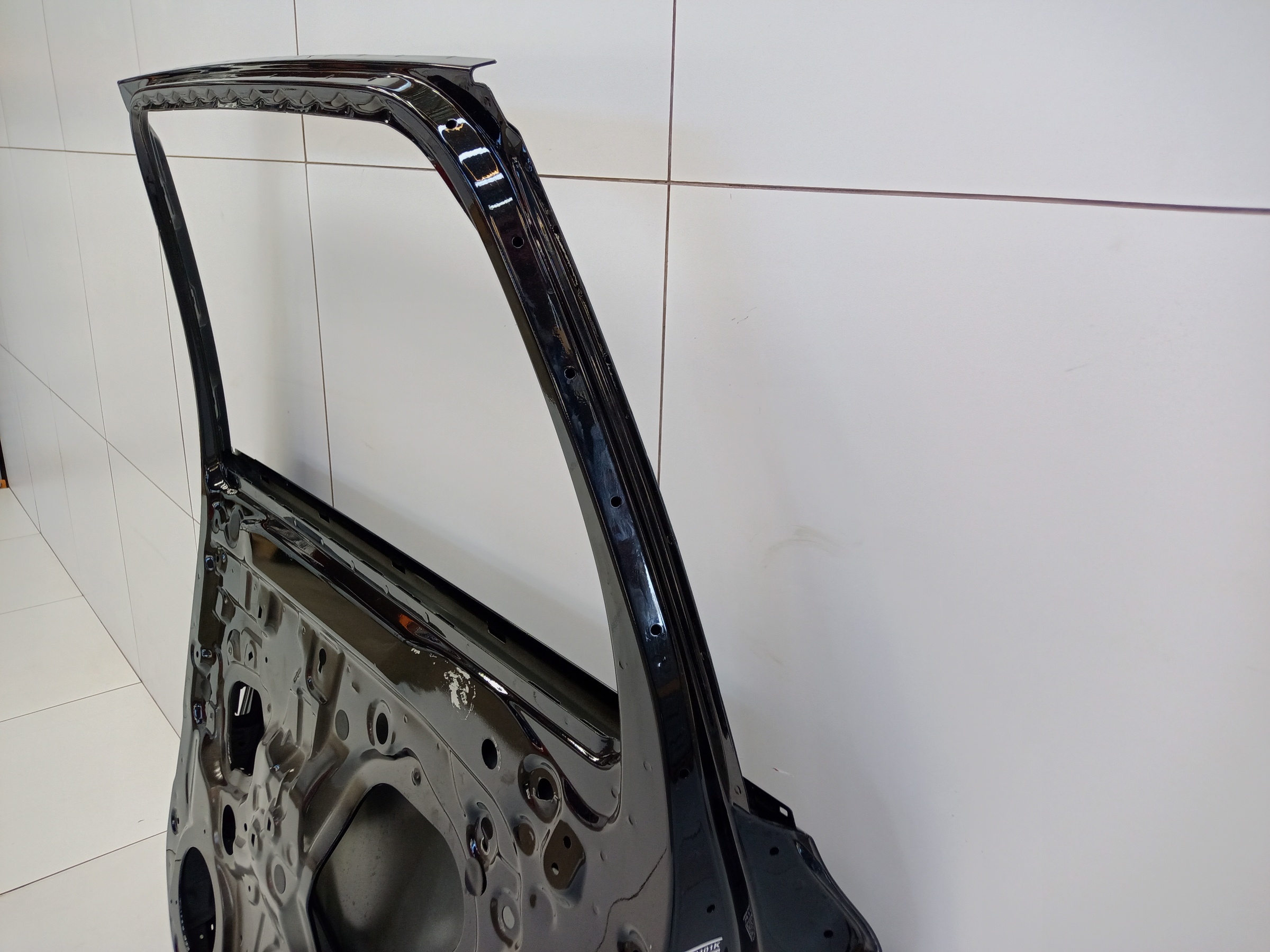 Дверь задняя правая Geely Monjaro