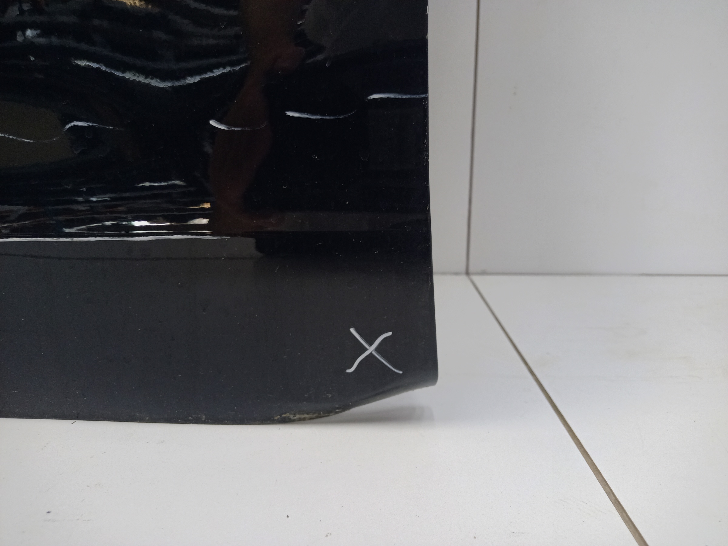 Дверь передняя левая Haval Jolion без молдинга