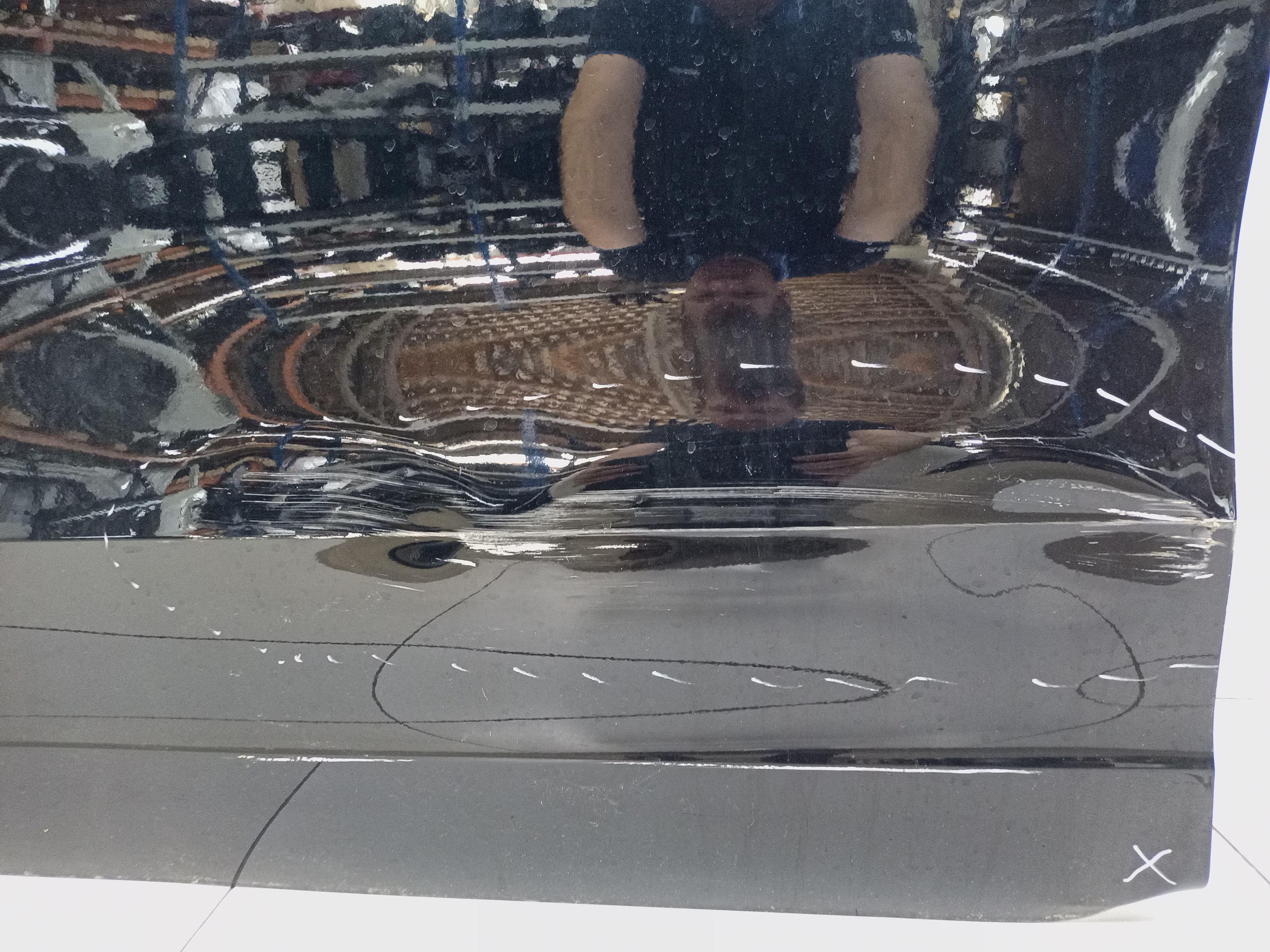 Дверь передняя левая Haval Jolion без молдинга