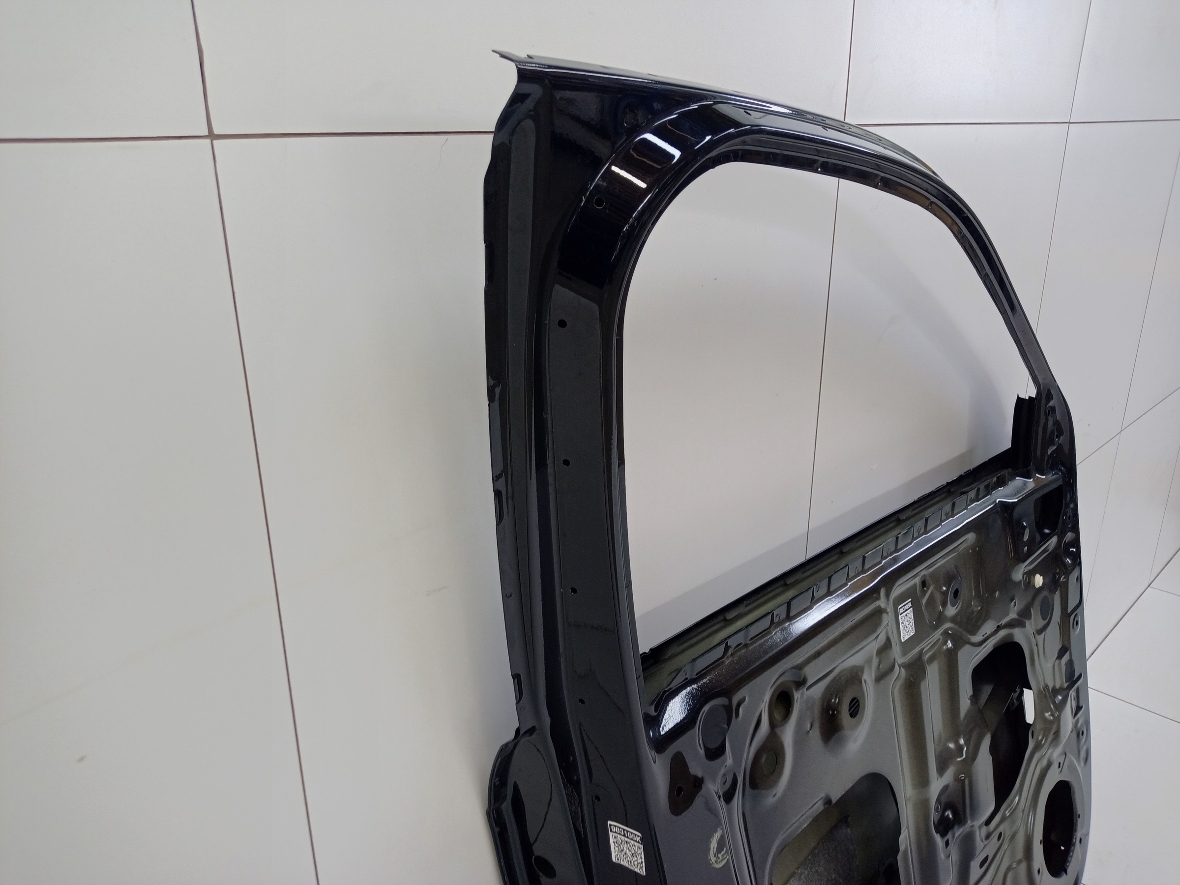 Дверь передняя левая Haval Jolion без молдинга