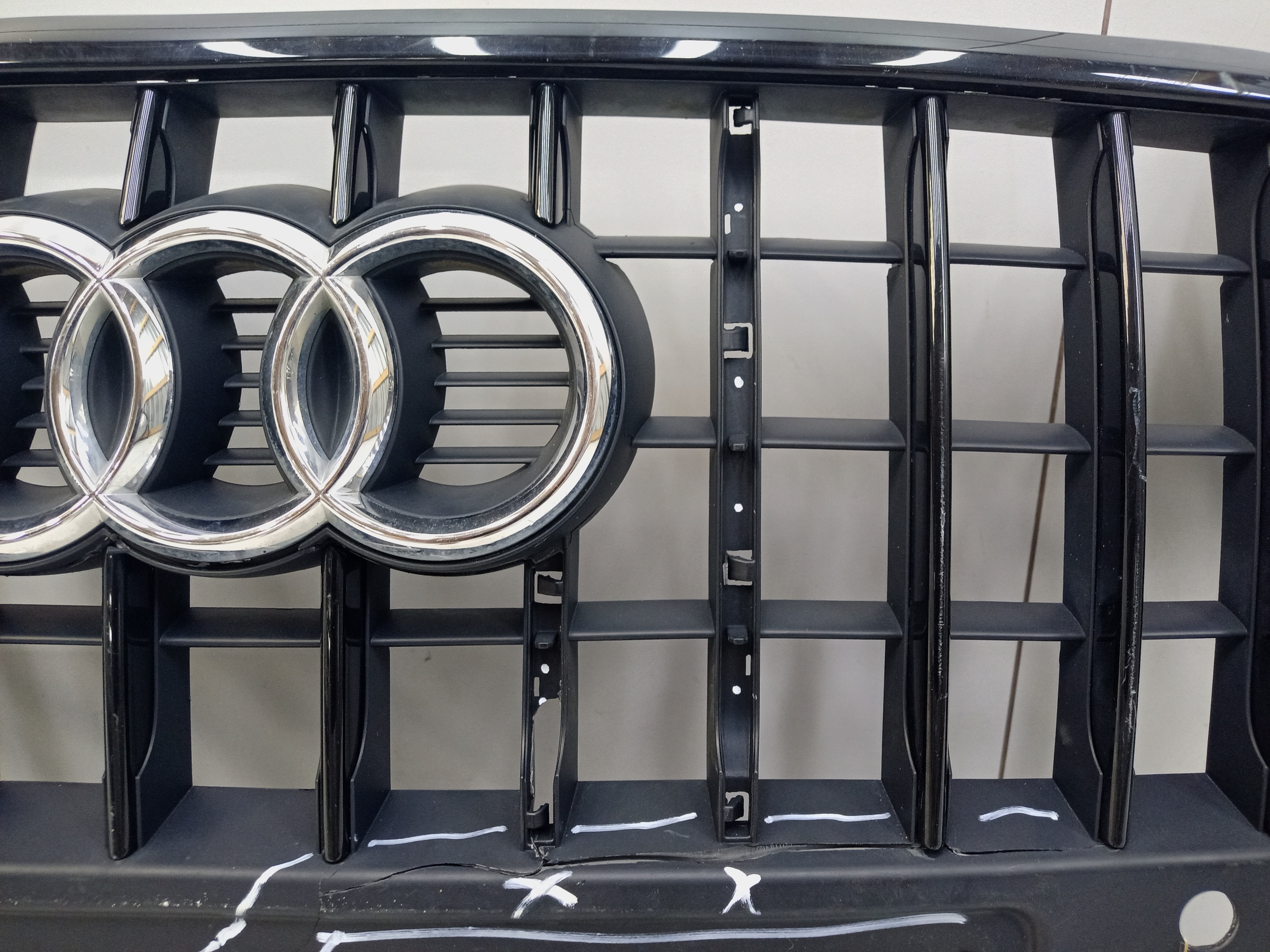 Решетка радиатора Audi Q3 S-Line