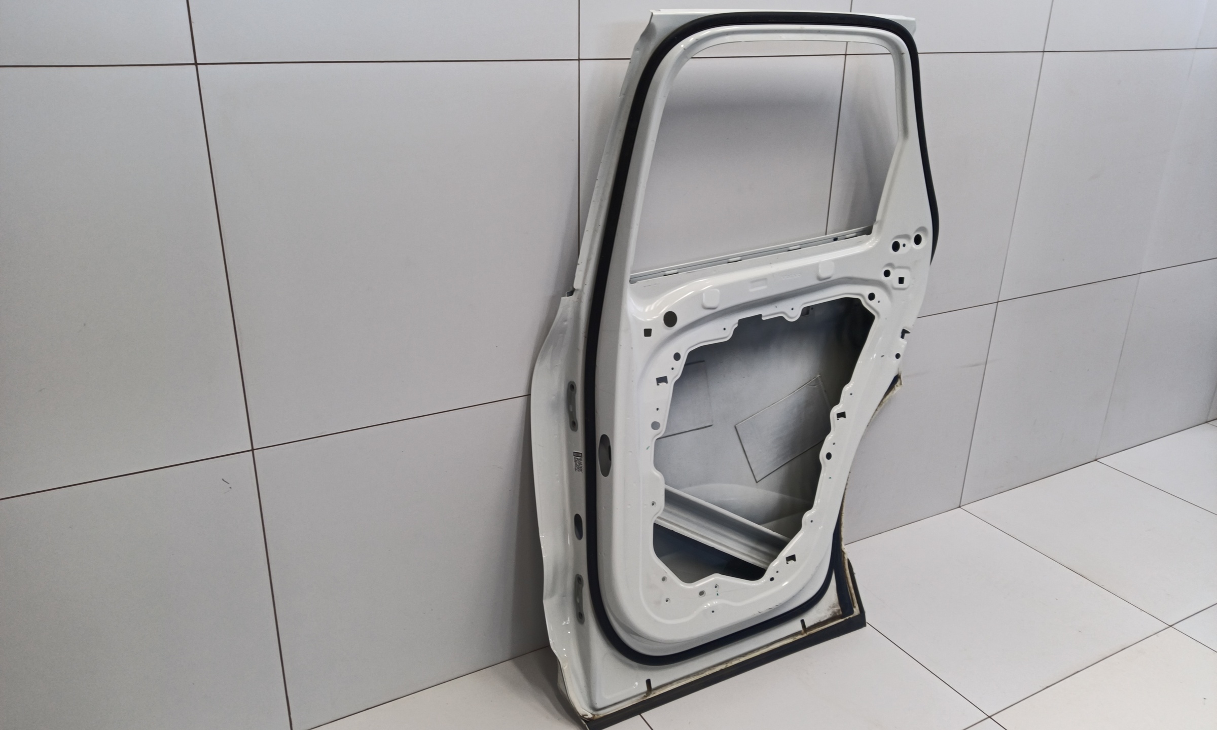 Дверь задняя правая Volvo XC60 2