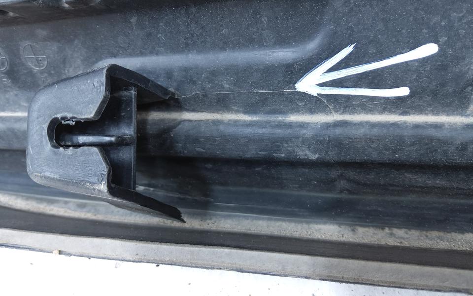 Накладка двери передней правой Mitsubishi Outlander 3 Restail 2