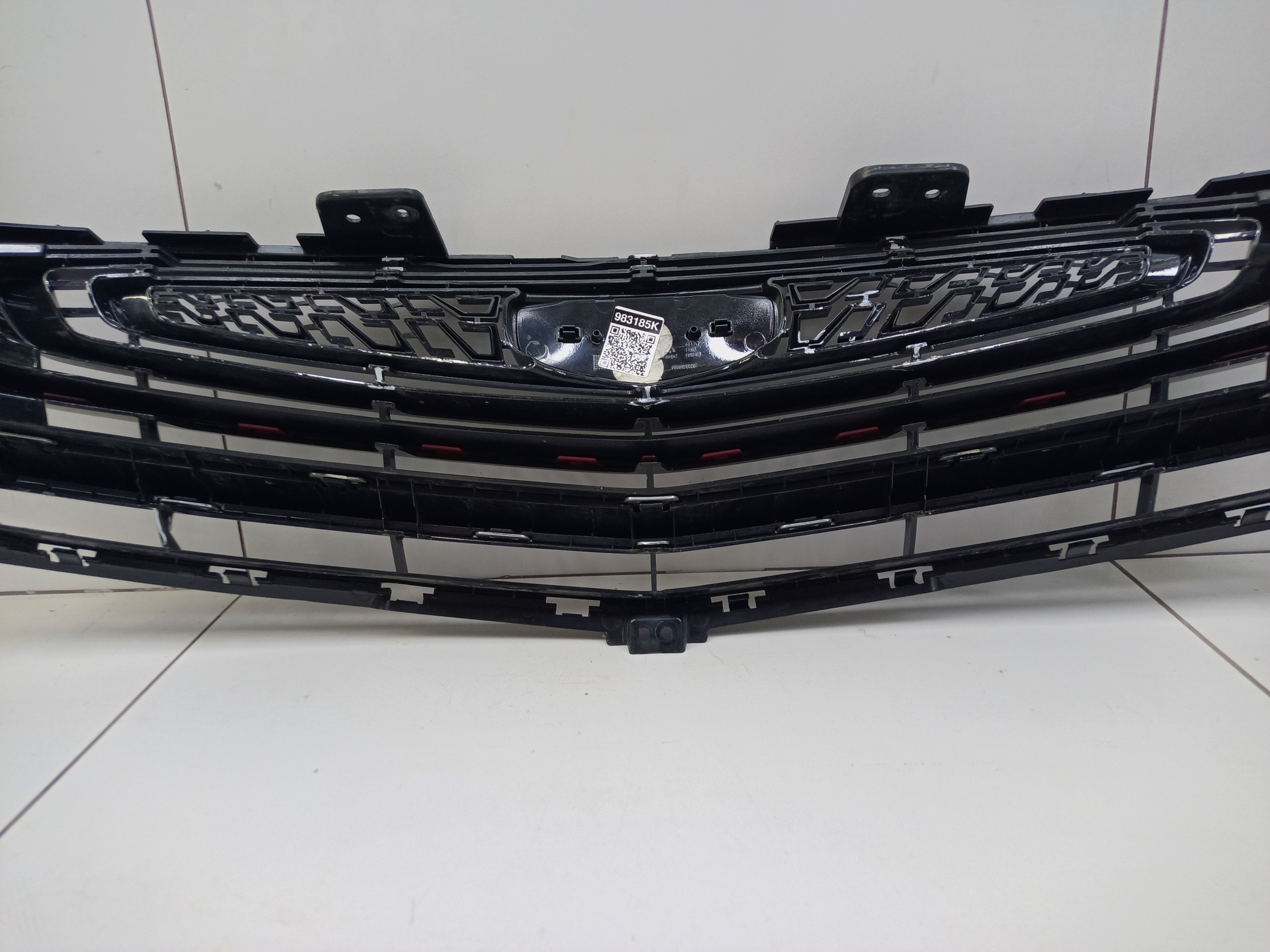 Решетка радиатора Geely Coolray без камеры