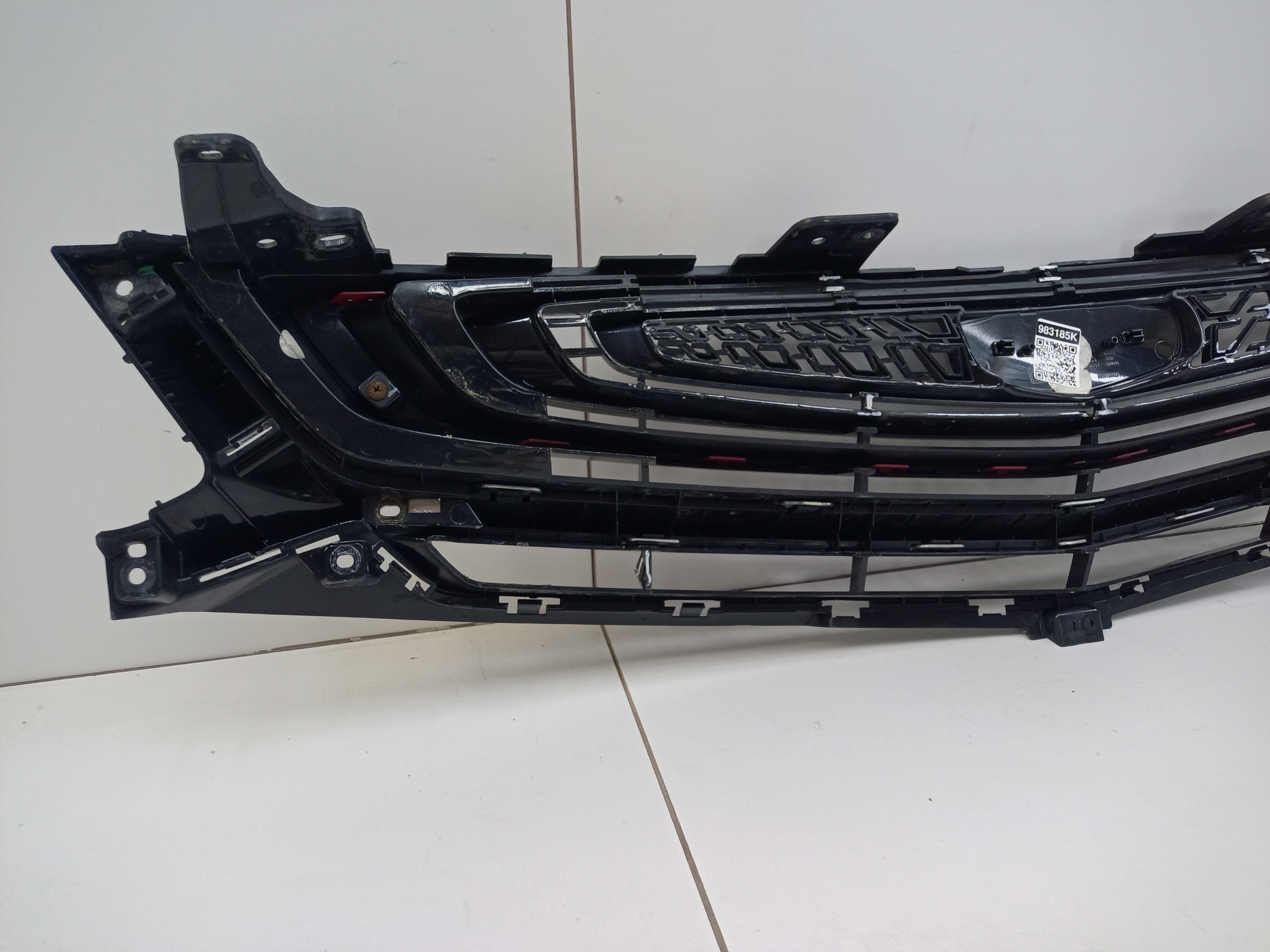 Решетка радиатора Geely Coolray без камеры