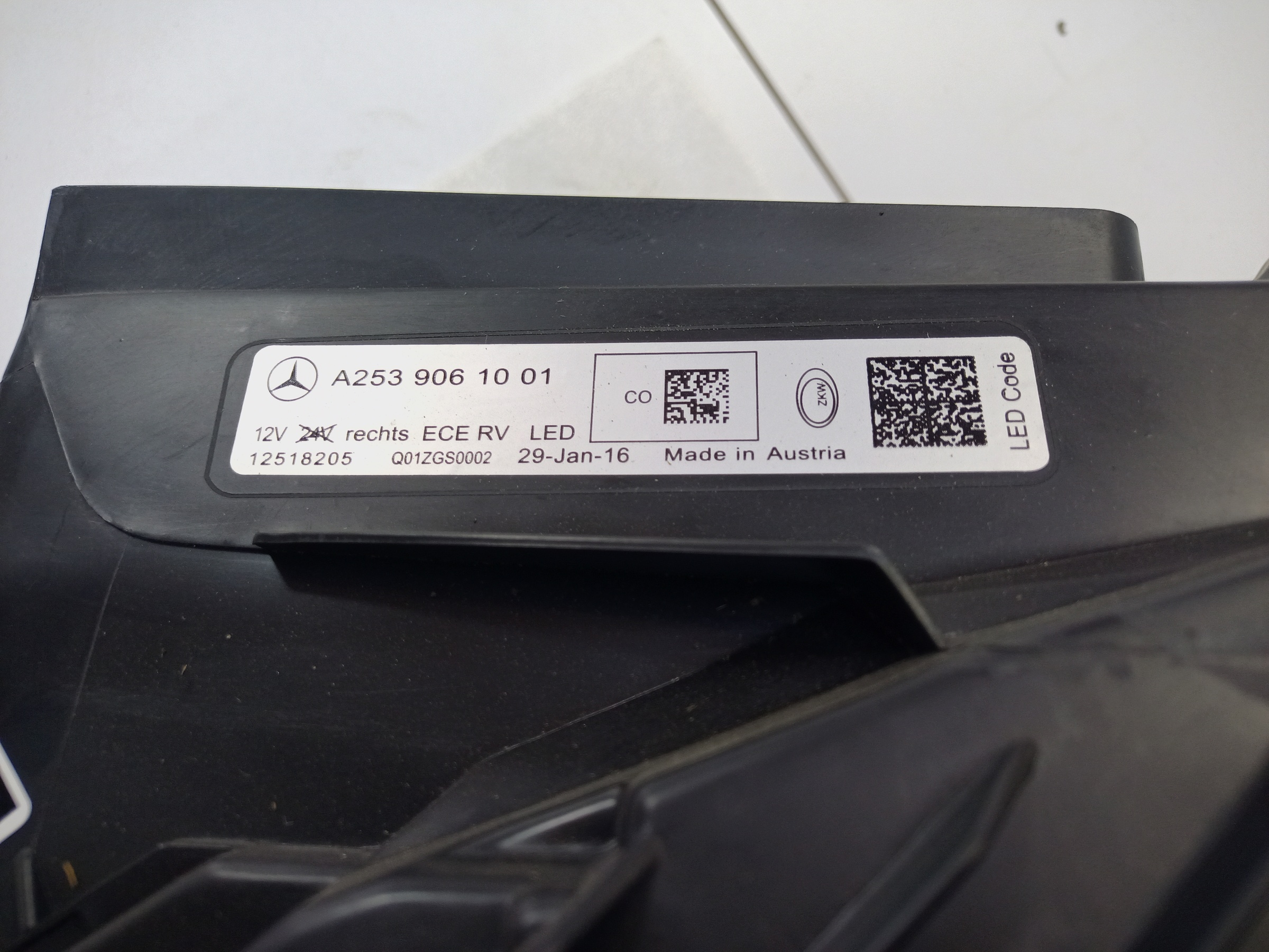 Фара передняя правая Mercedes Benz GLC-klasse X253 LED " OEM "