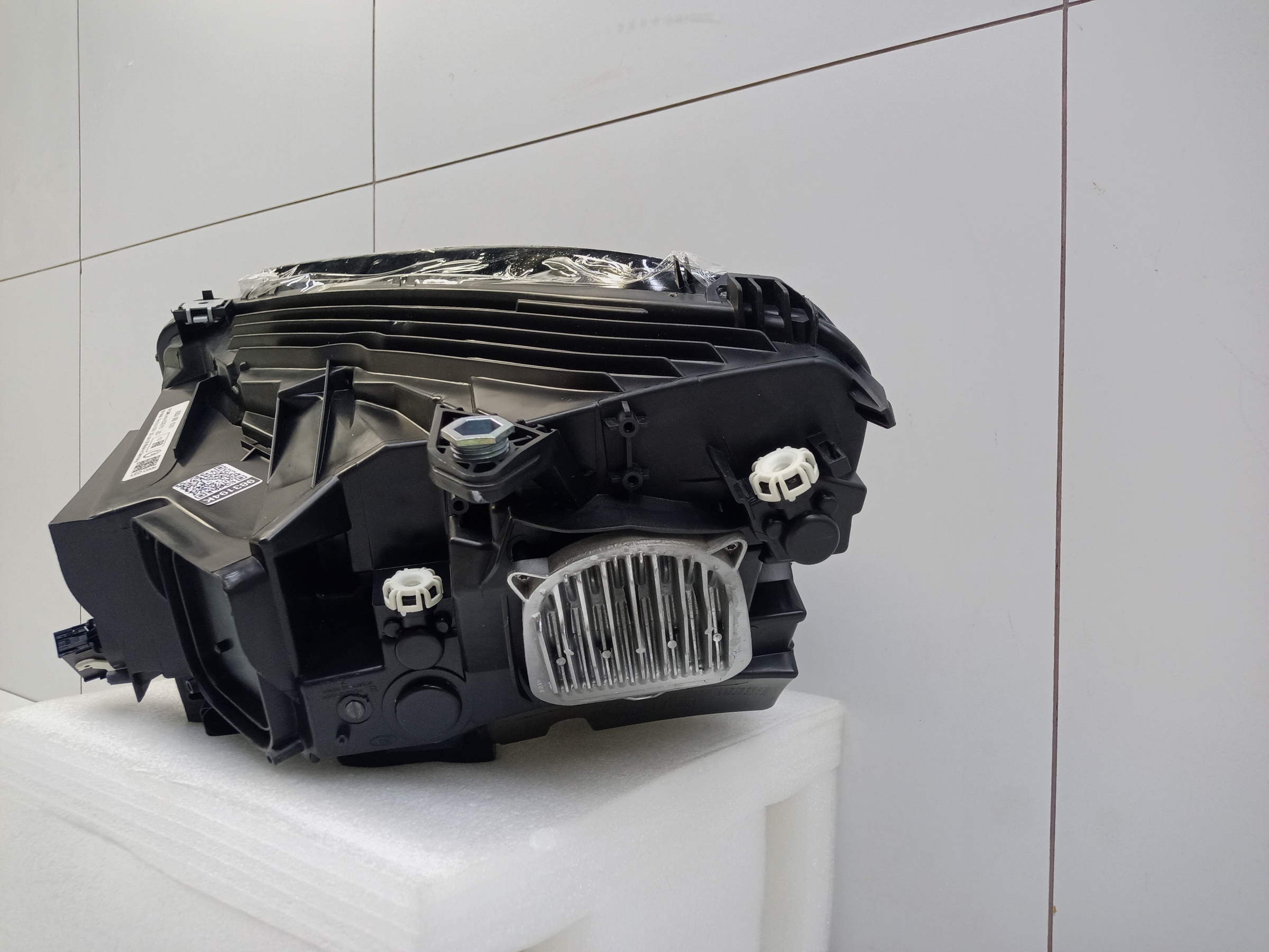 Фара передняя правая Mercedes Benz GLC-klasse X253 LED " OEM "