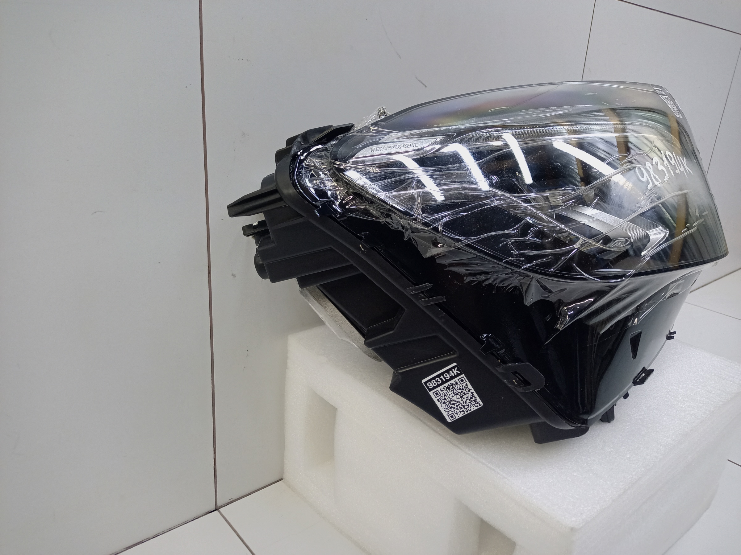 Фара передняя правая Mercedes Benz GLC-klasse X253 LED " OEM "