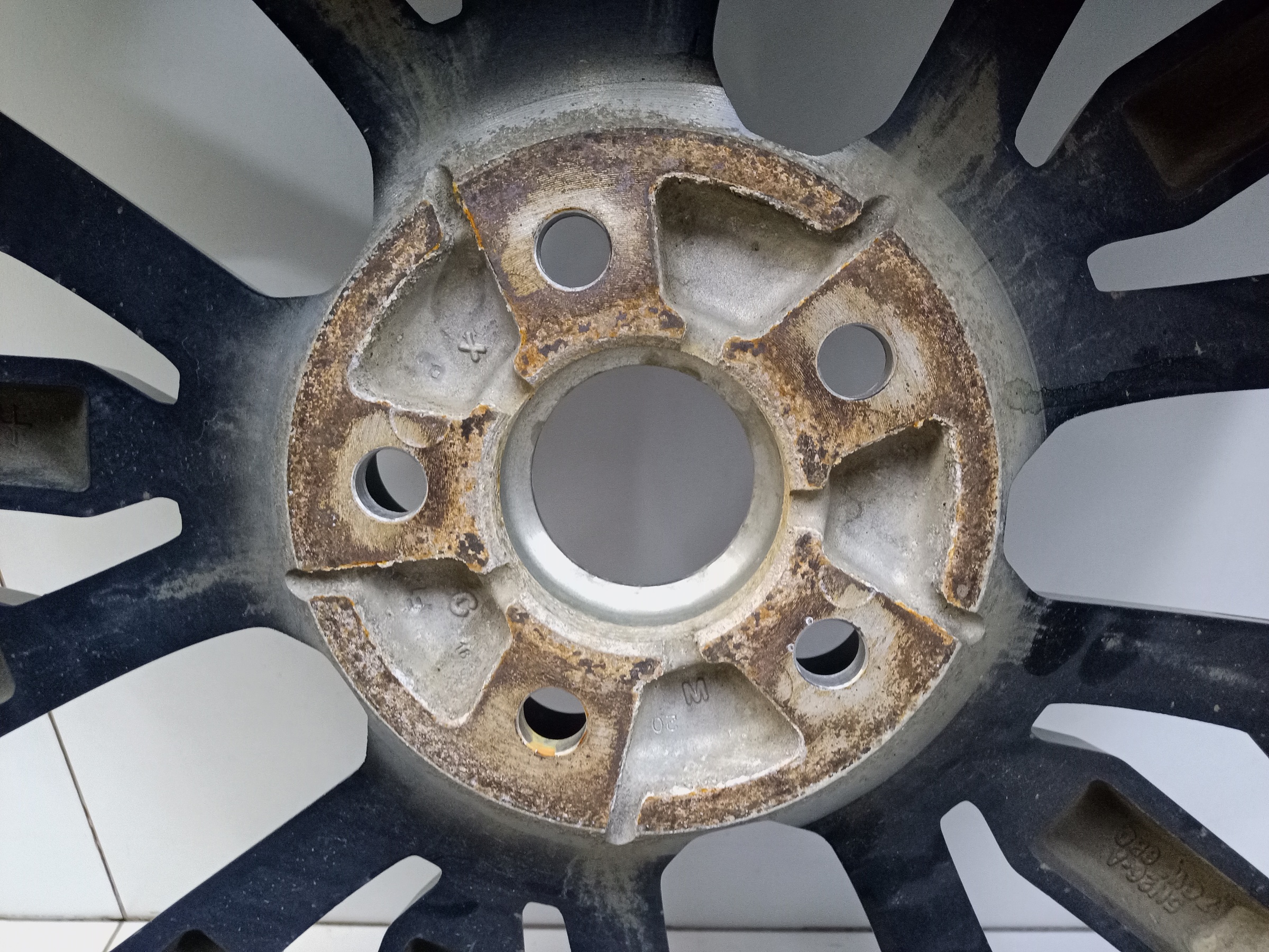 Диск колеса литой Exeed TXL R20