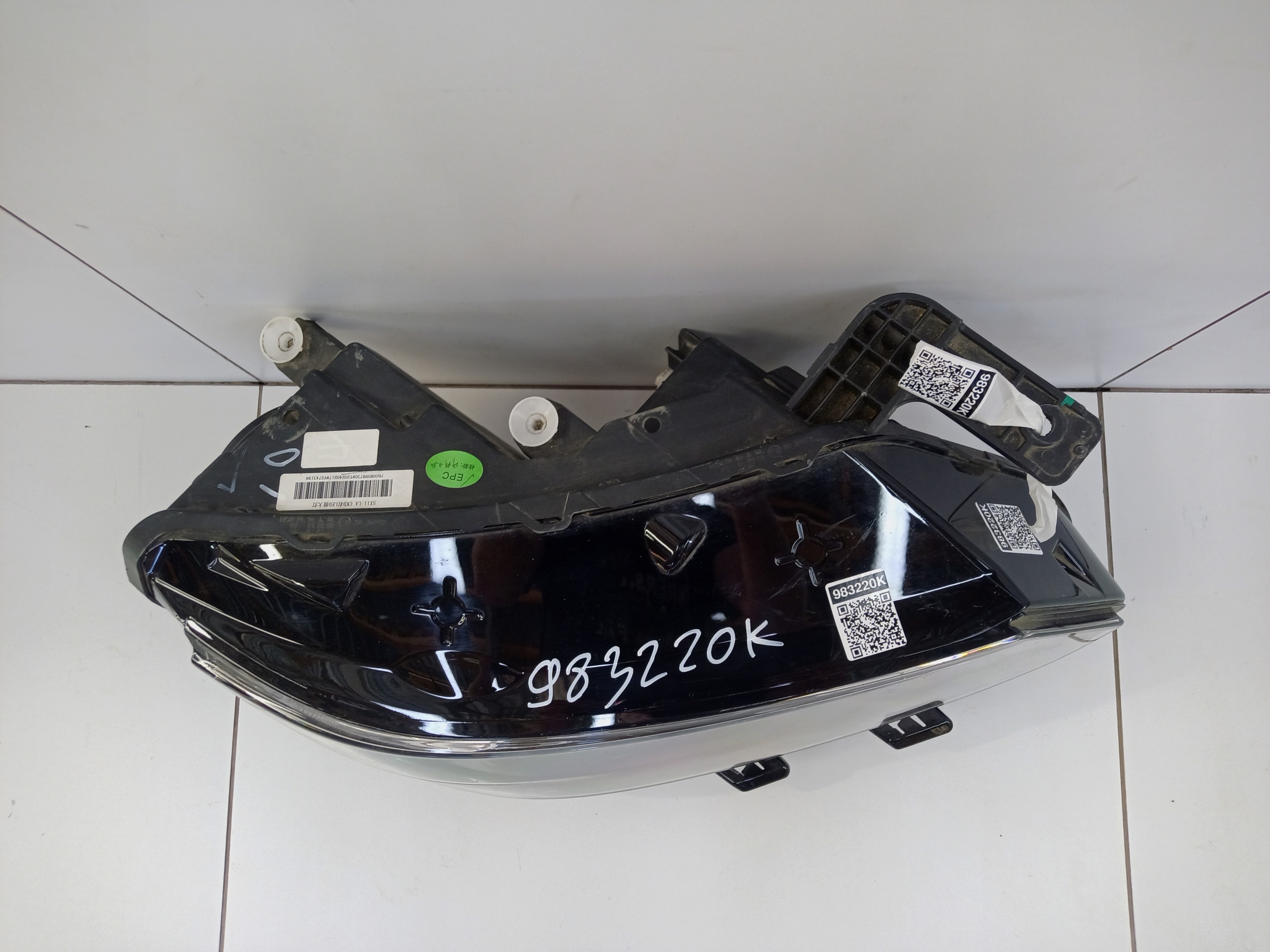 Фара передняя правая Belgee X50 LED