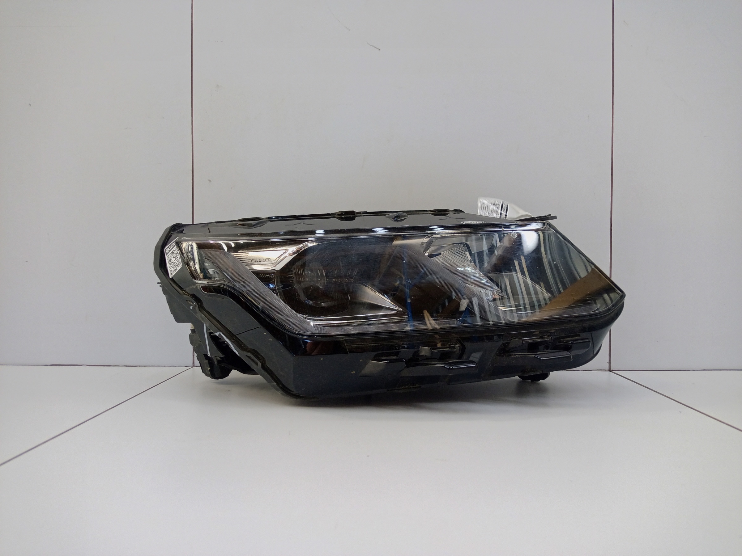 Фара передняя правая Belgee X50 LED