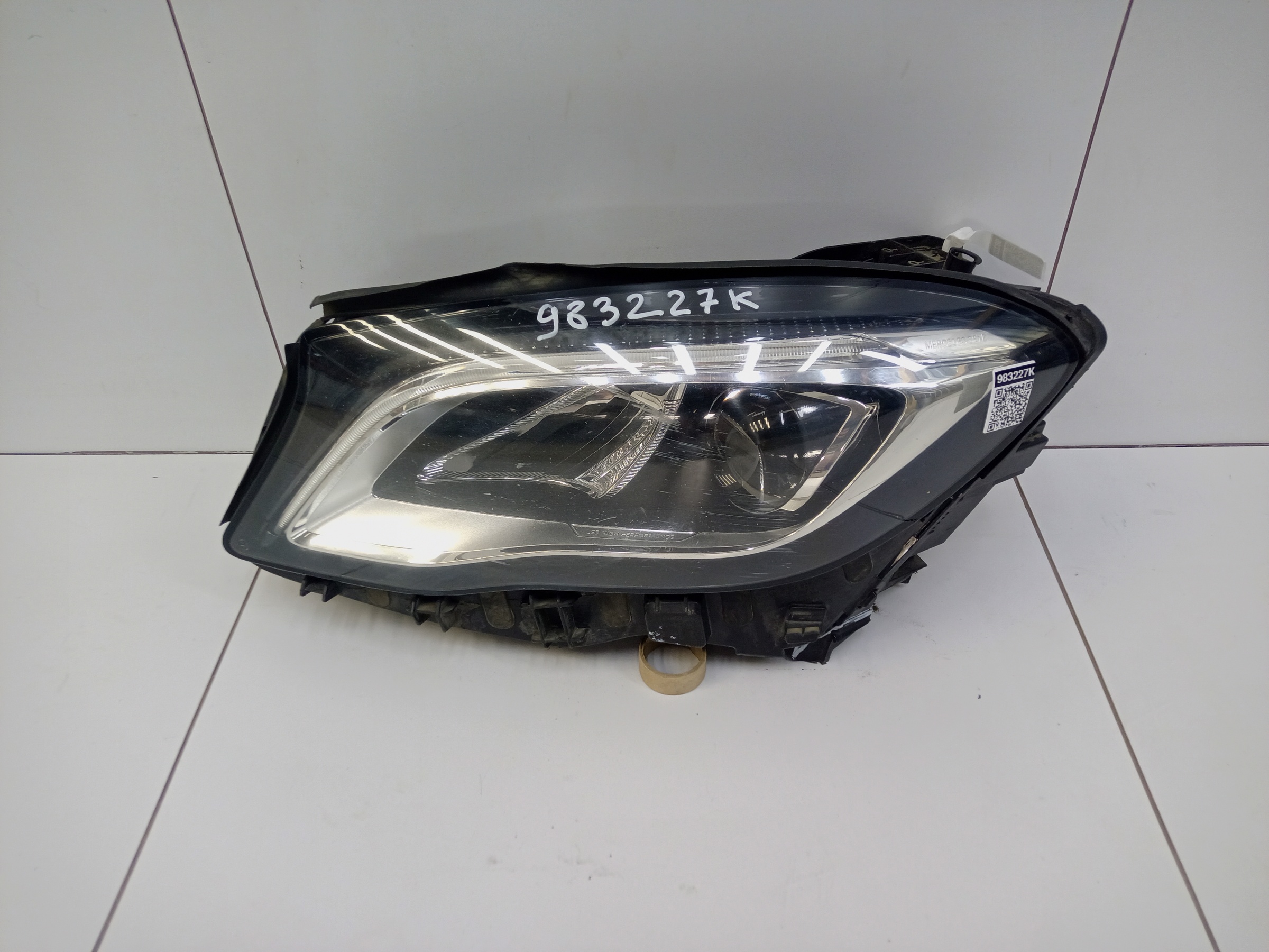 Фара передняя левая Mercedes Benz GLA-klasse X156 Restail LED