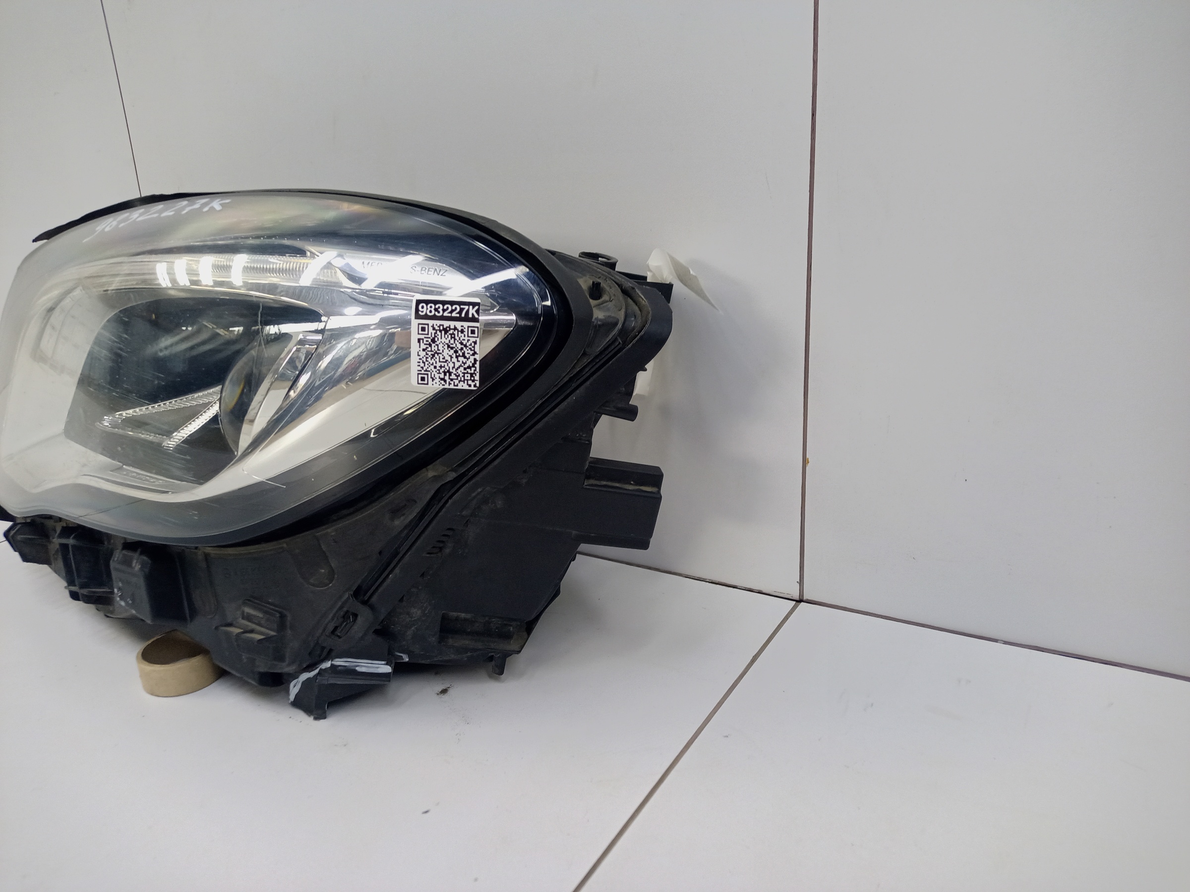Фара передняя левая Mercedes Benz GLA-klasse X156 Restail LED