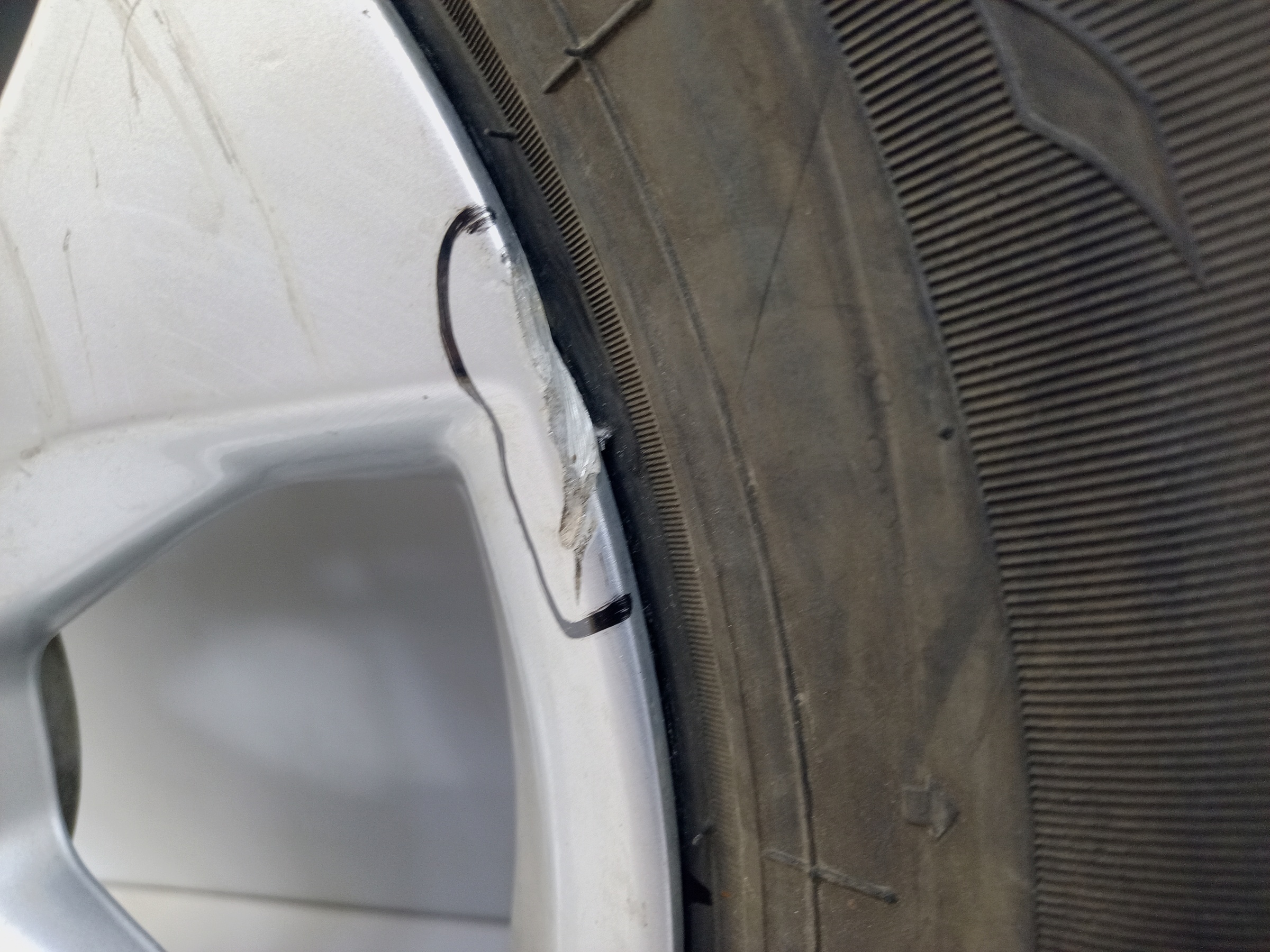 Диск колеса литой Toyota Rav4 CA40  R17