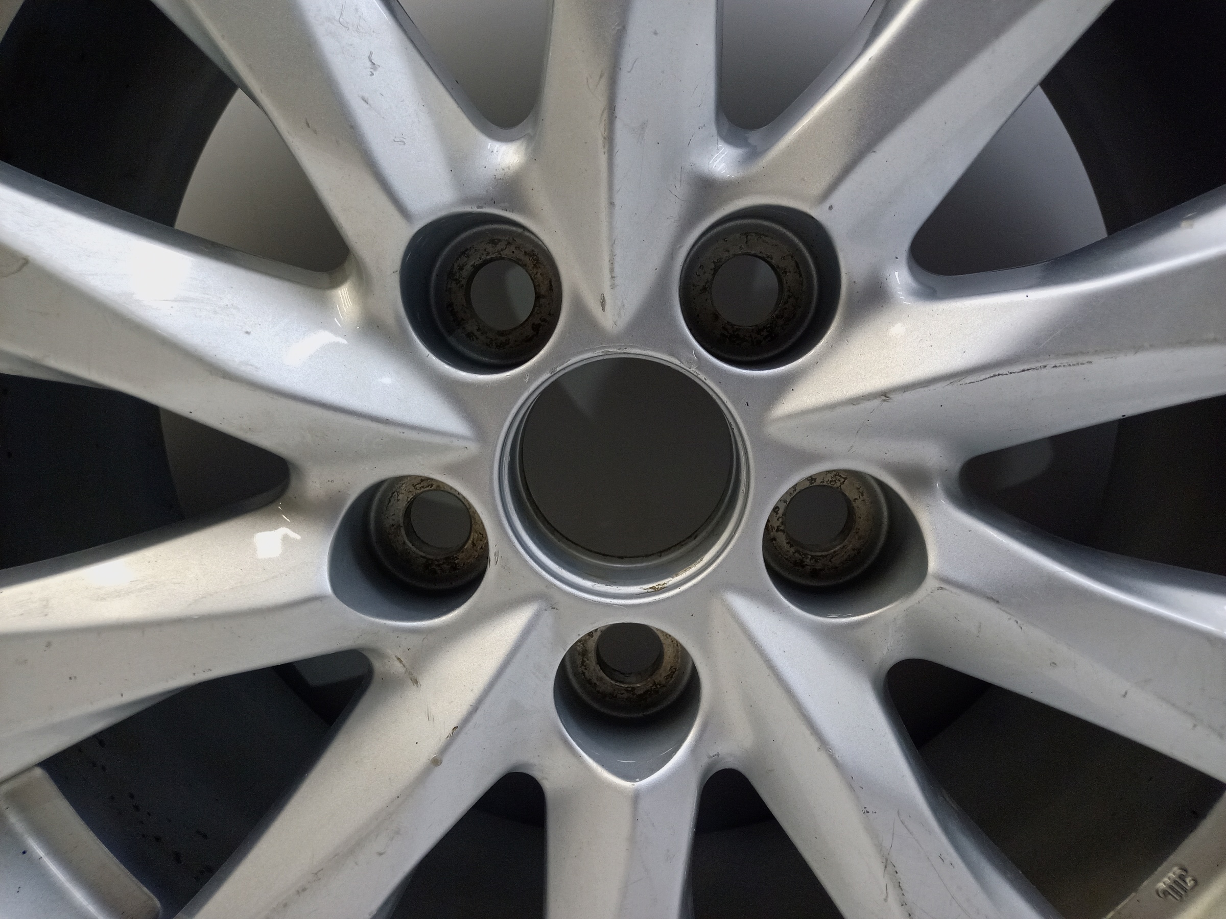 Диск колеса литой Toyota Camry V70 R17