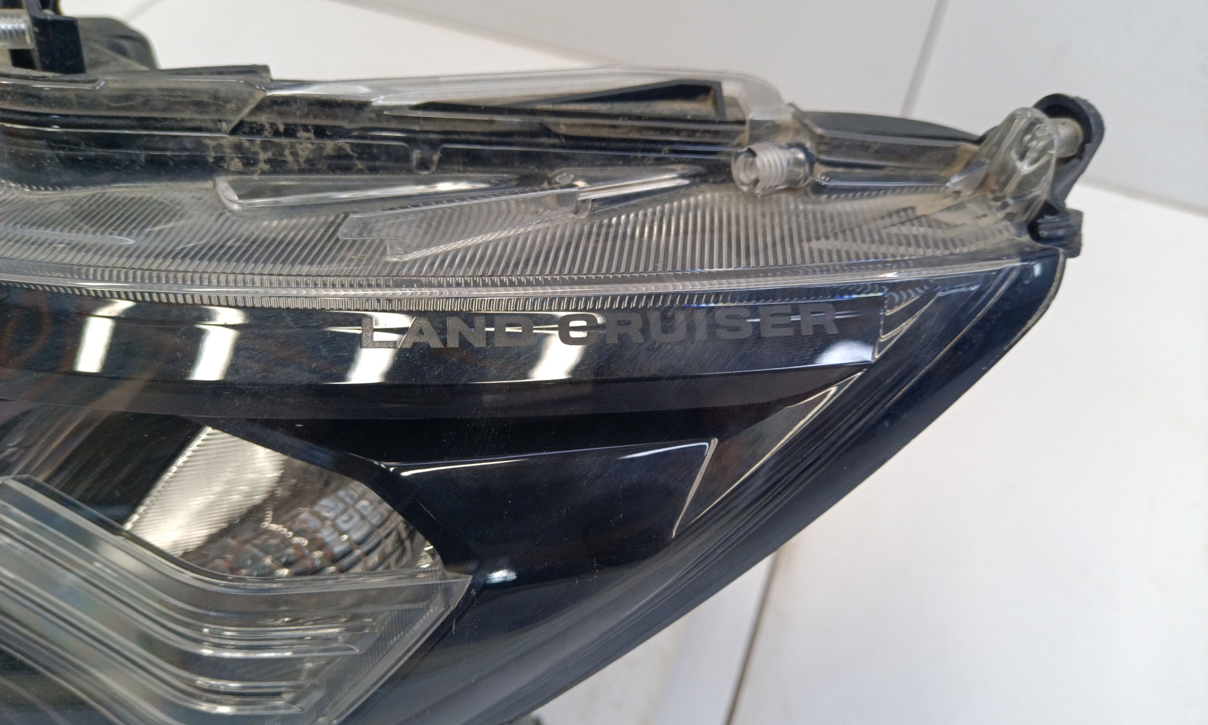 Фара передняя левая Toyota Land Cruiser Prado 150 Restail 2 LED