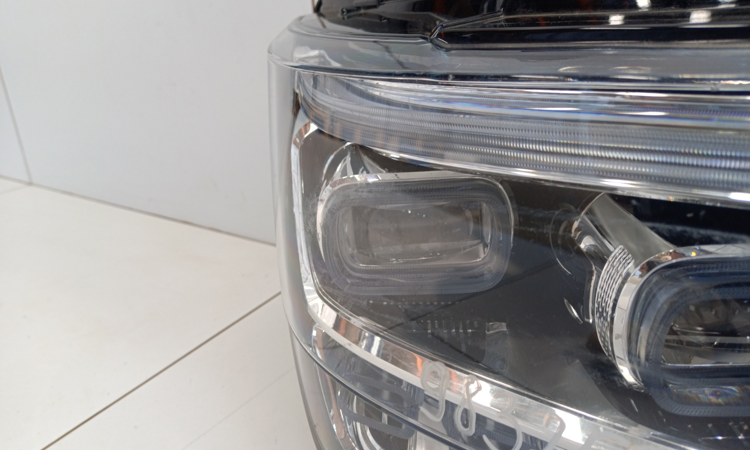 Фара передняя правая Tank 500 LED